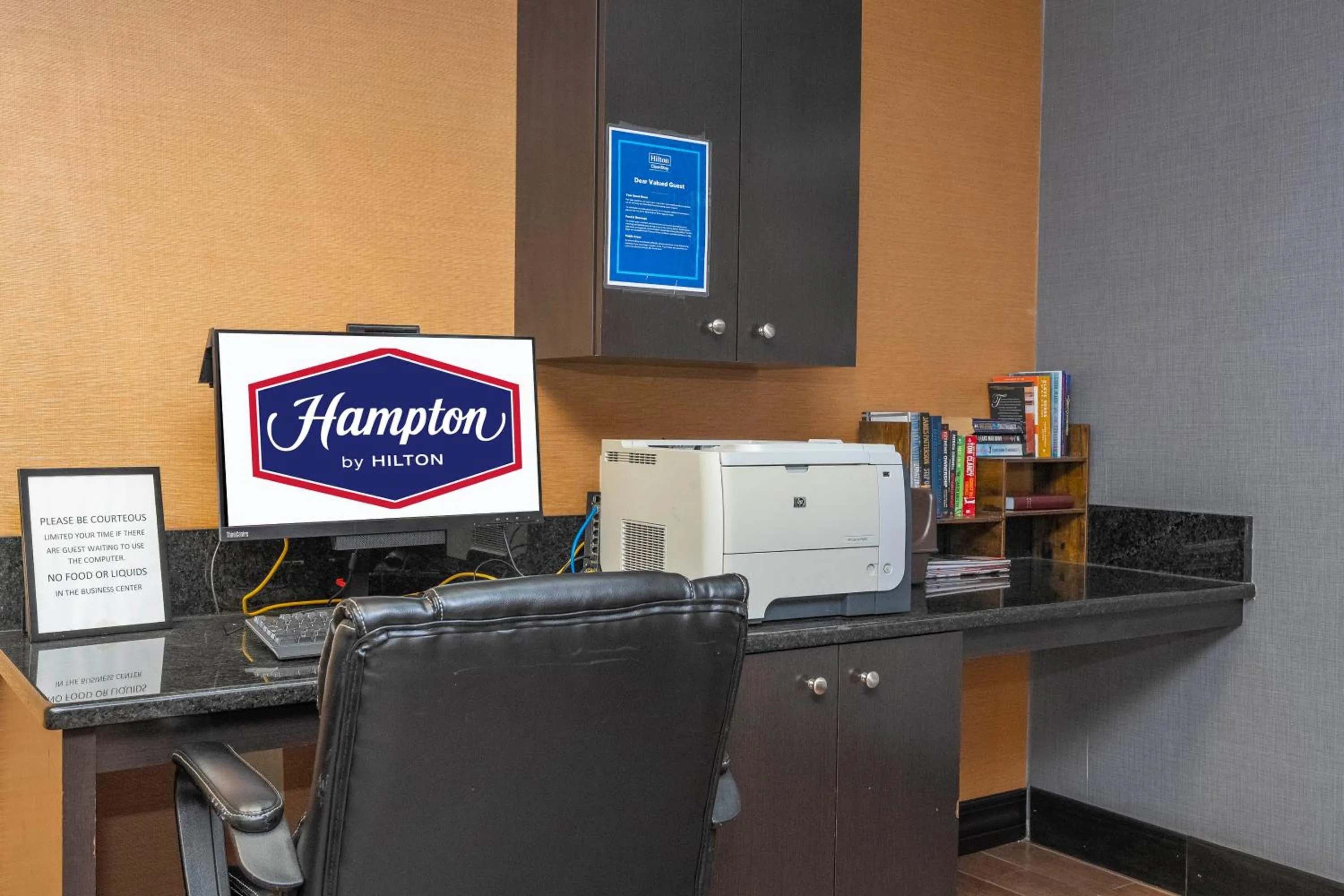 Business facilities in Hampton Inn by Hilton Spring Hill