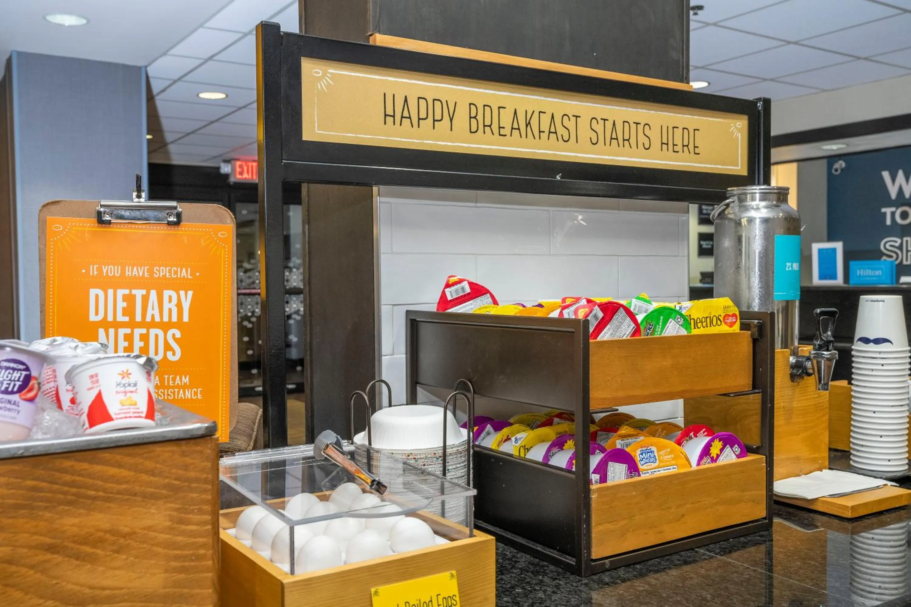 Food and drinks in Hampton Inn by Hilton Spring Hill