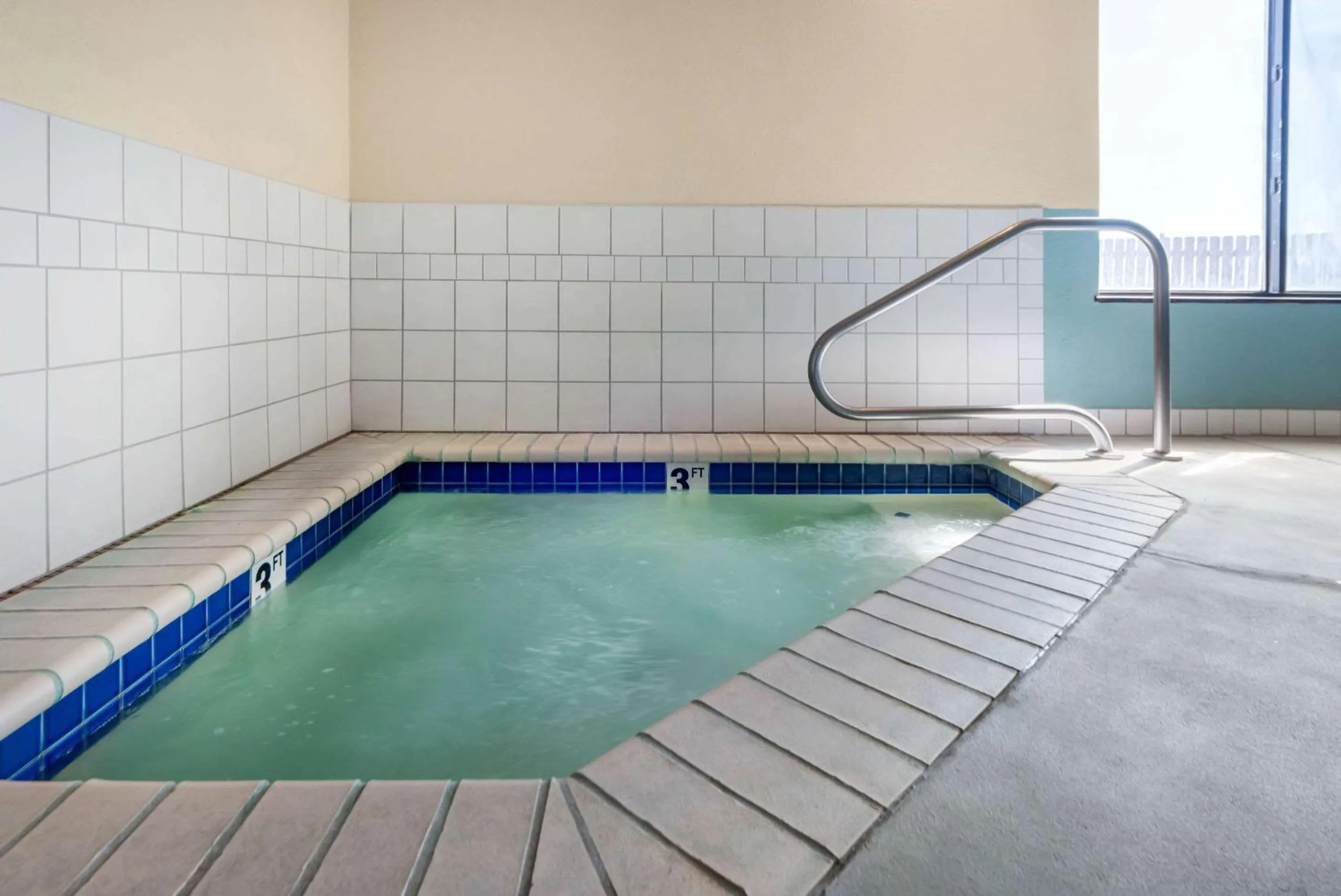 On site in Comfort Inn Limon