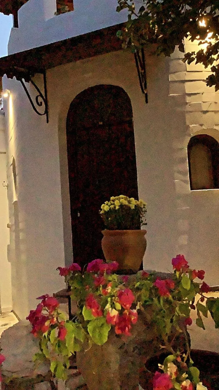 Akropolis Guest House