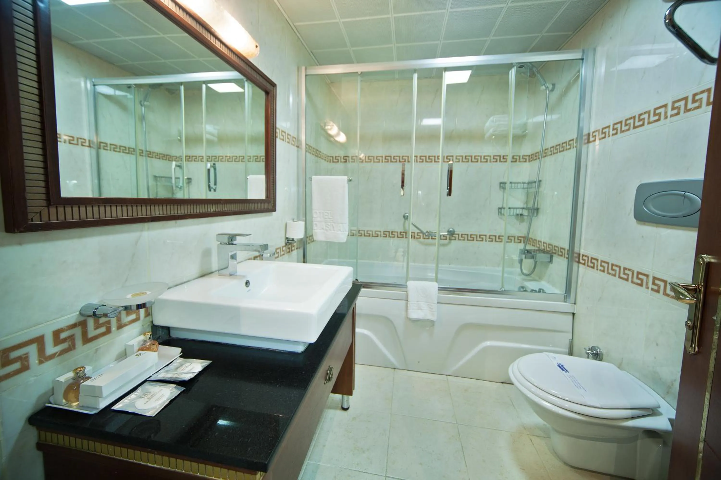 Bedroom in Grand Asiyan Hotel