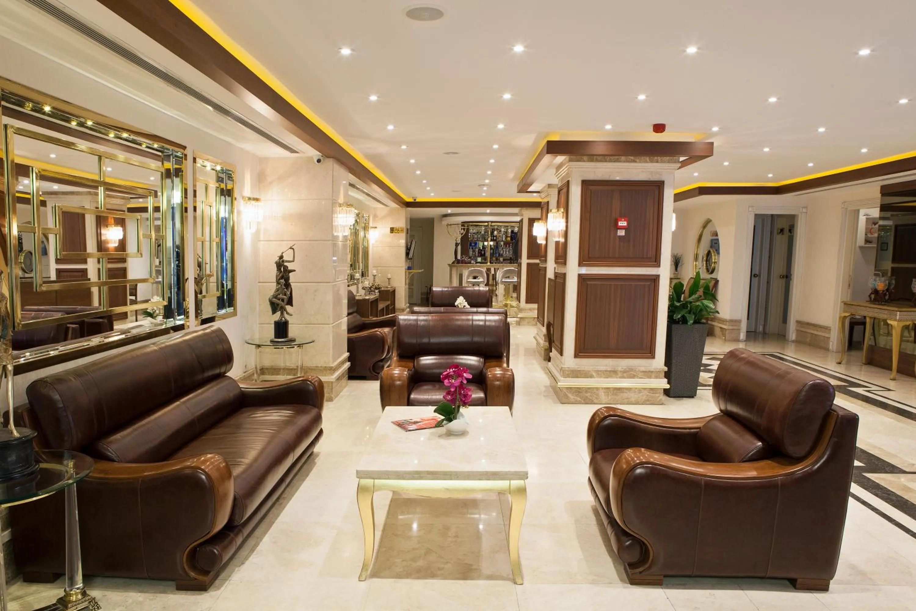 Lobby or reception in Grand Asiyan Hotel