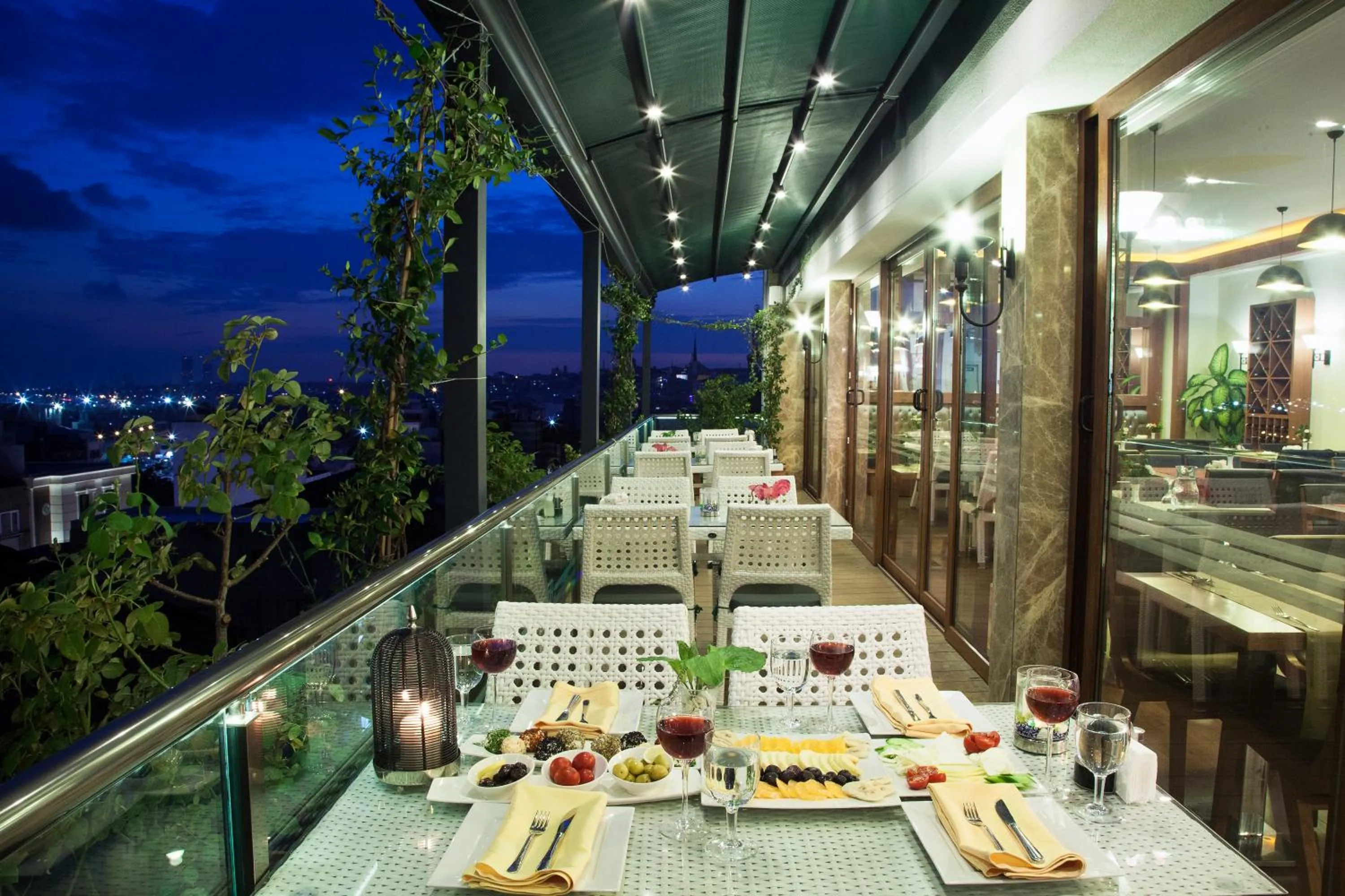 Balcony/Terrace in Grand Asiyan Hotel