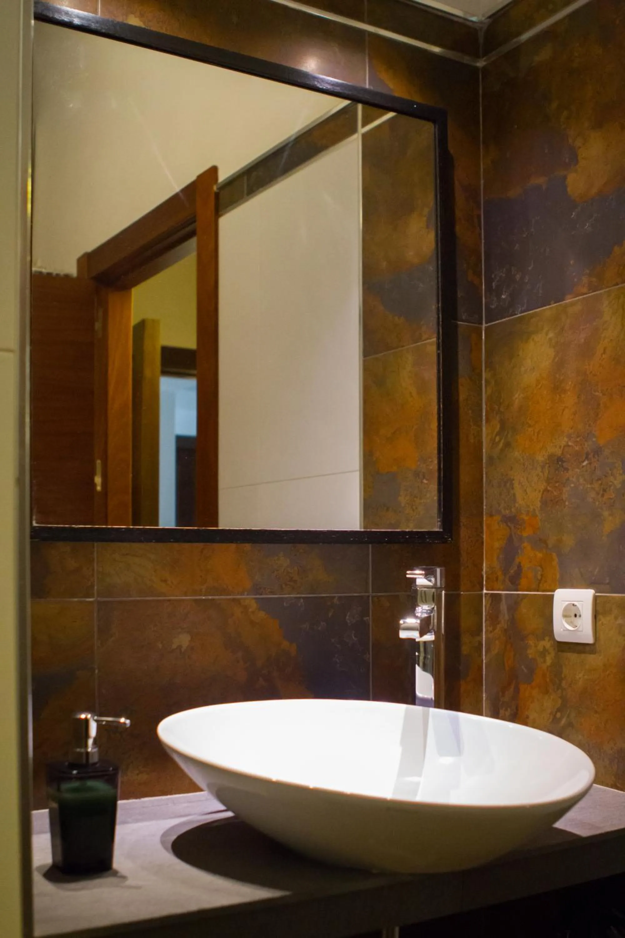 Bathroom in Casa Montalbán Apartamentos Turísticos