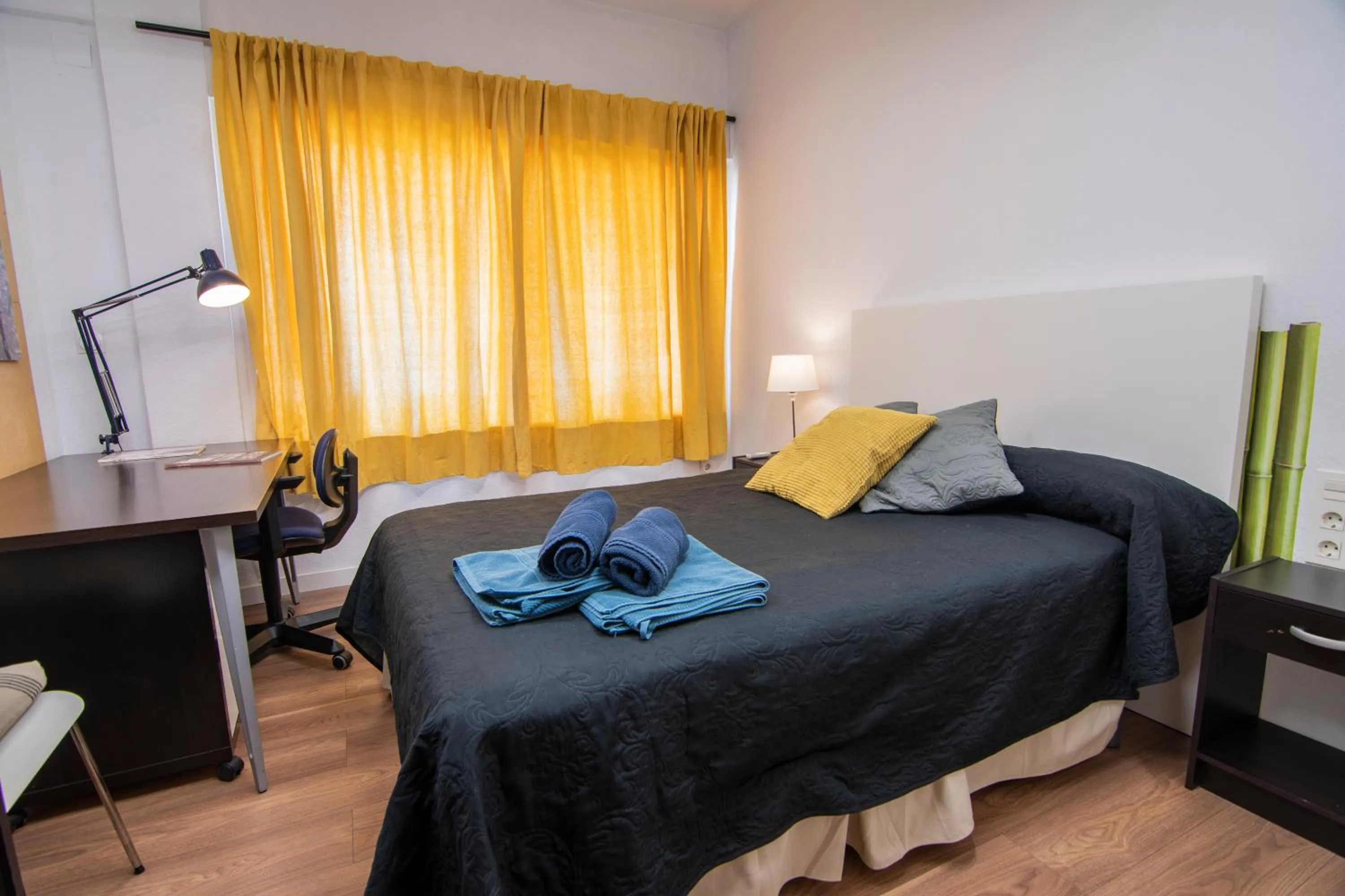 Bedroom, Bed in Casa Montalbán Apartamentos Turísticos