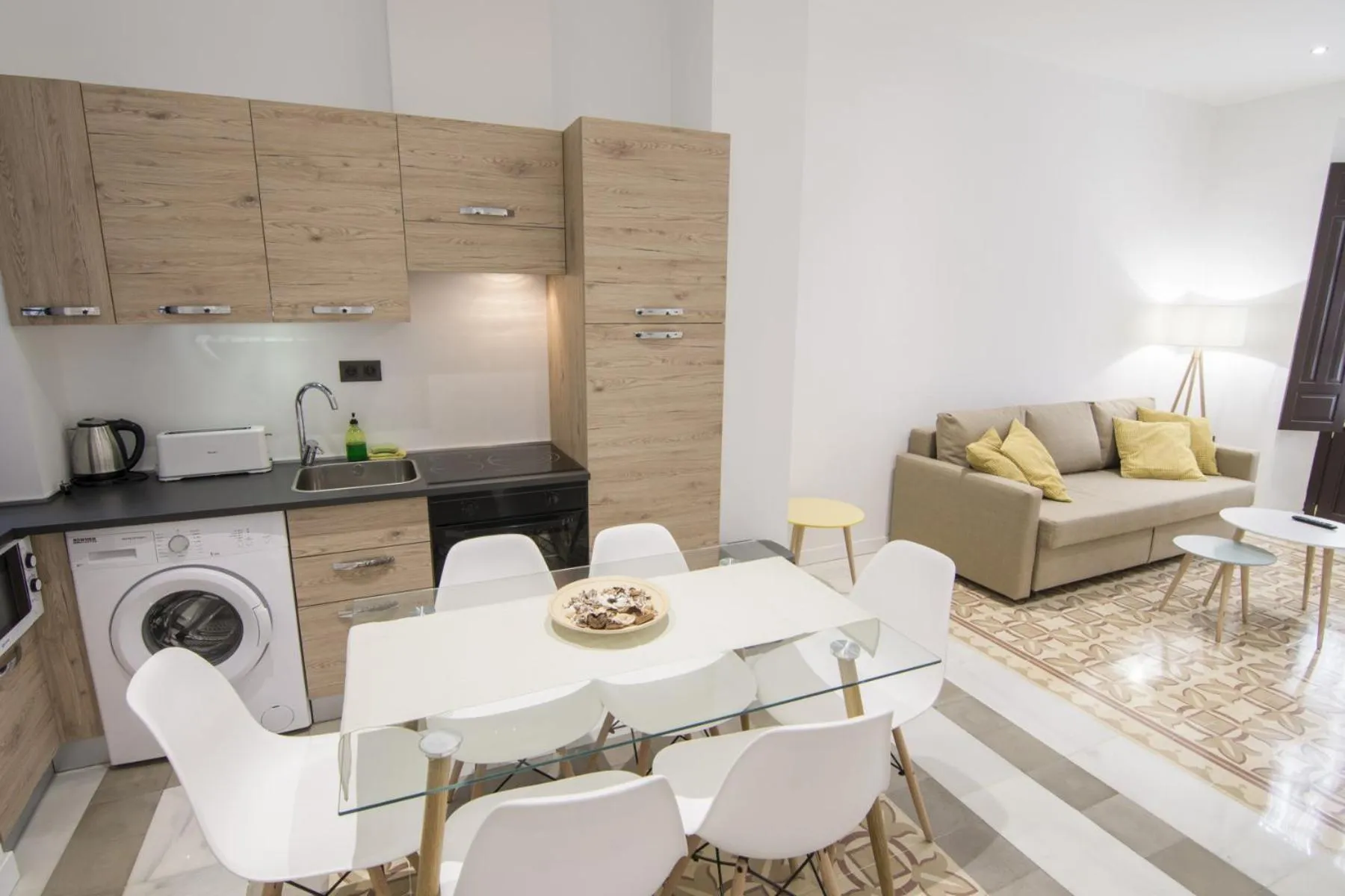 Kitchen or kitchenette in Casa Montalbán Apartamentos Turísticos