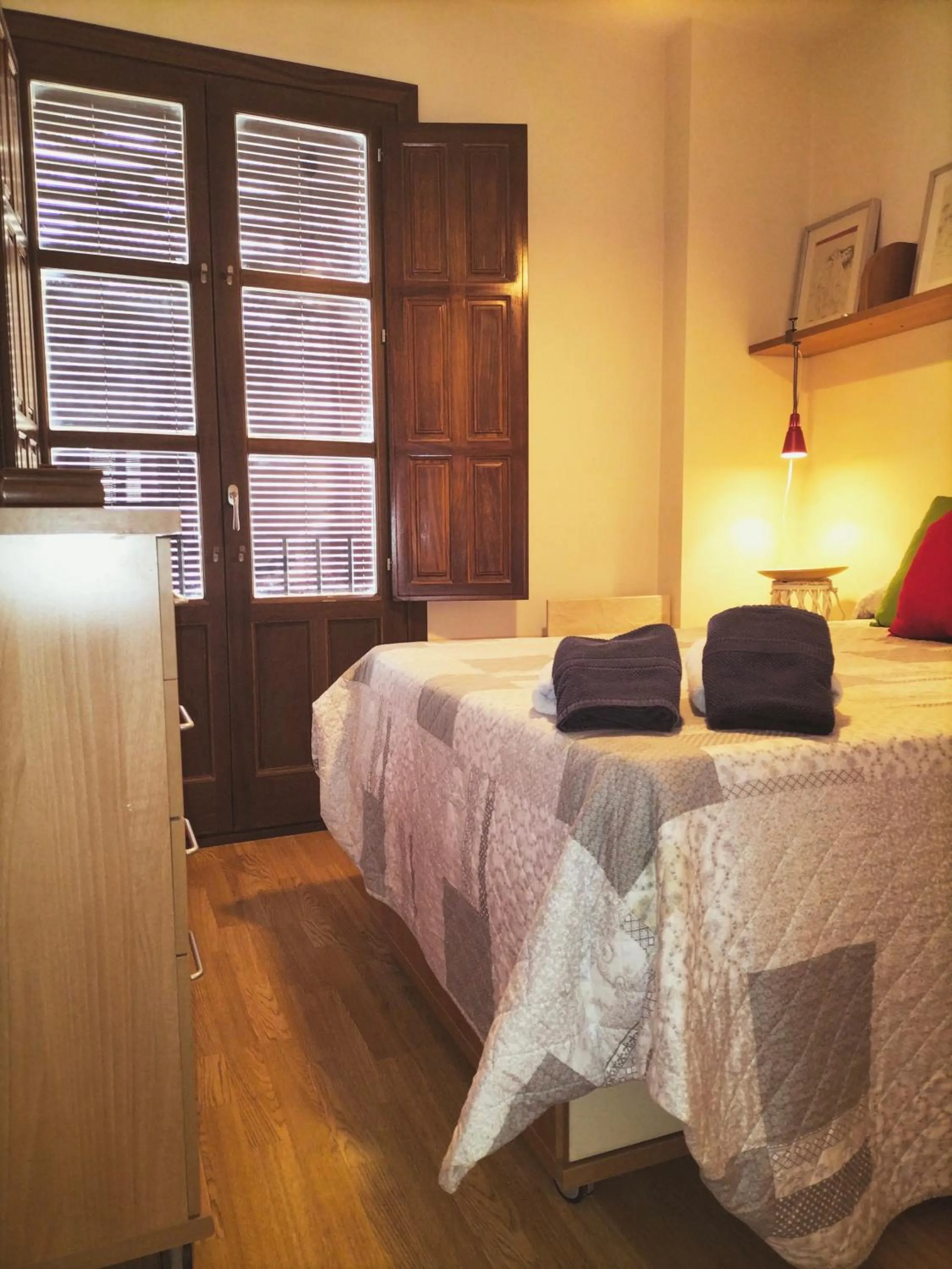 Bedroom, Bed in Casa Montalbán Apartamentos Turísticos