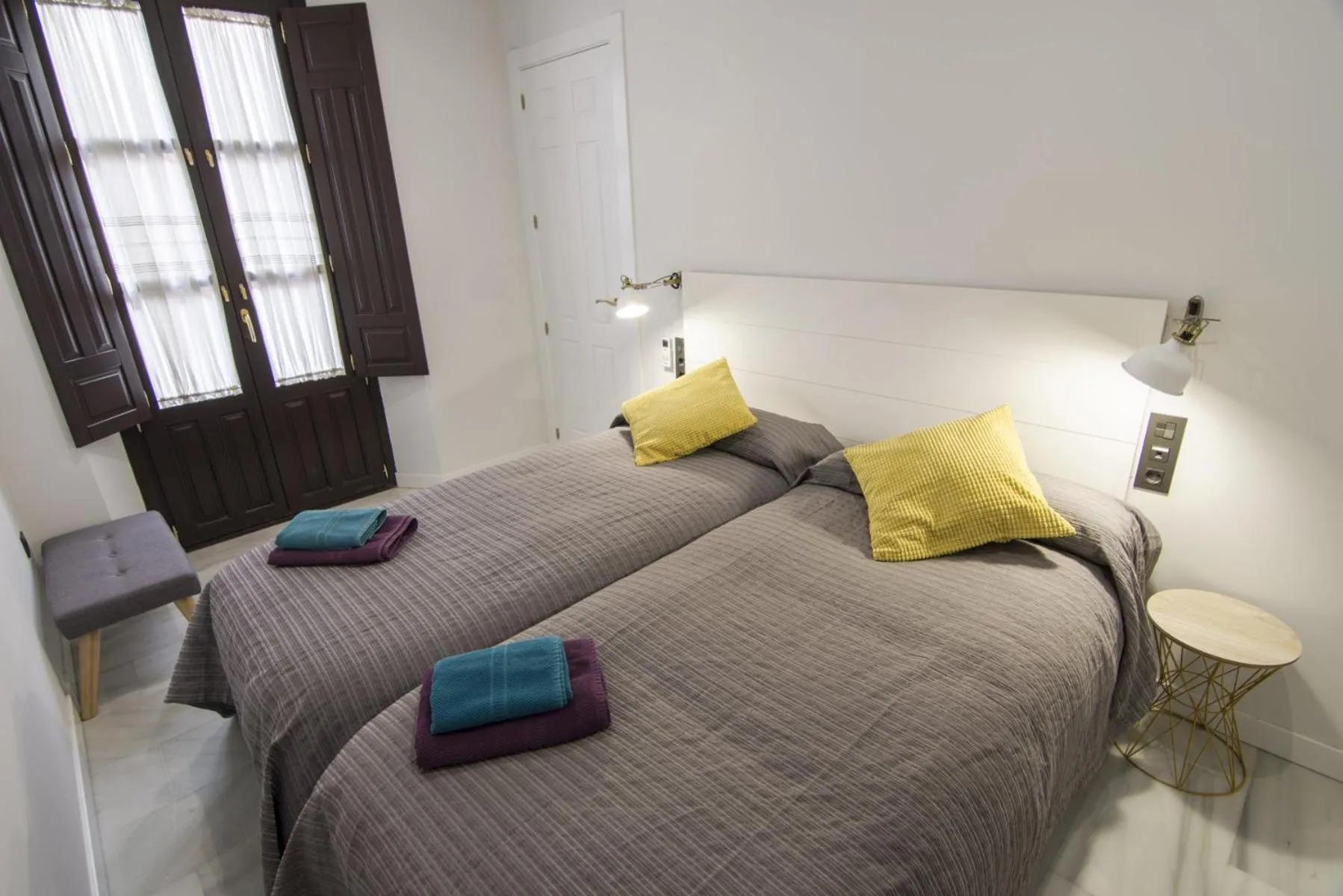 Bedroom, Bed in Casa Montalbán Apartamentos Turísticos