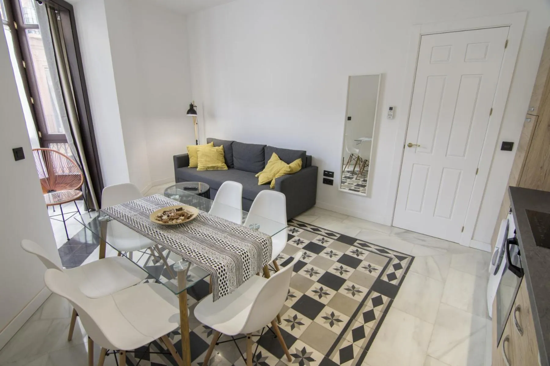 Kitchen or kitchenette in Casa Montalbán Apartamentos Turísticos