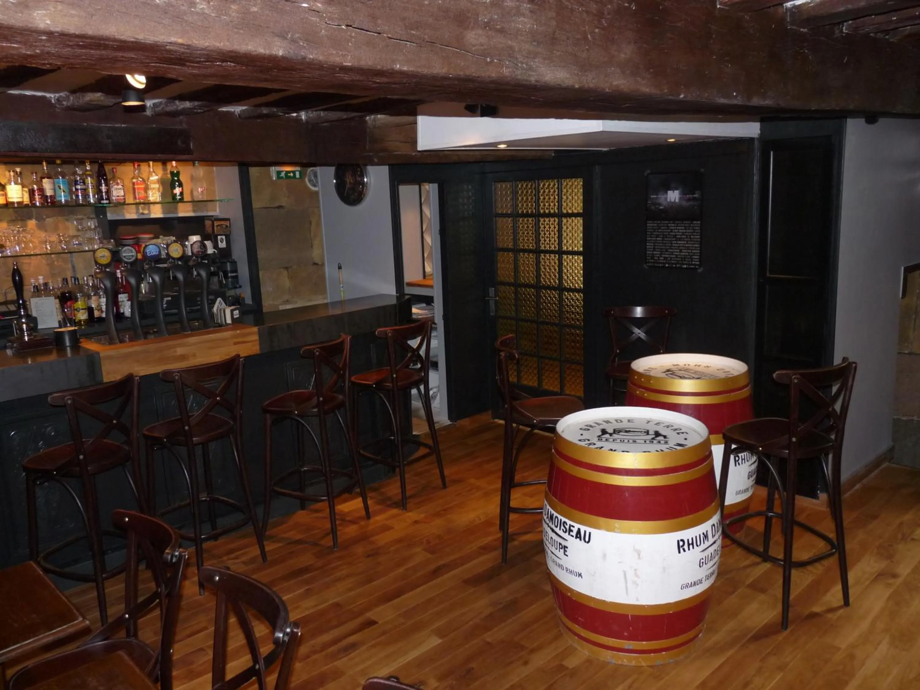 Lounge or bar in Le Port Malo