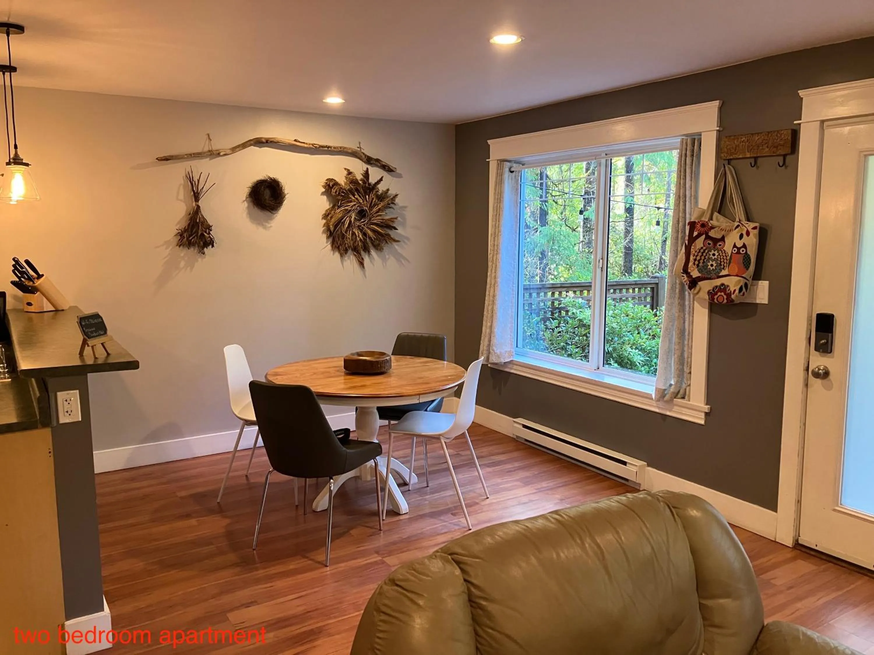 Sienna's Tree House (Tall Trees And Salty Breeze)