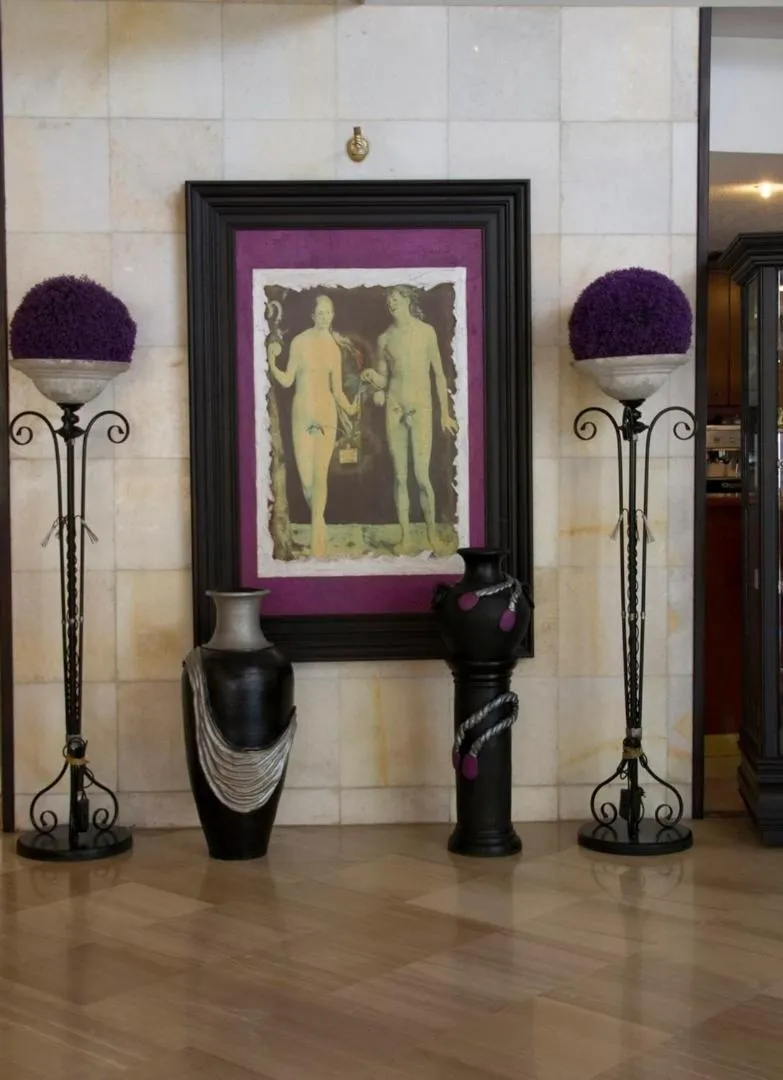 Living room in Eden Hotel