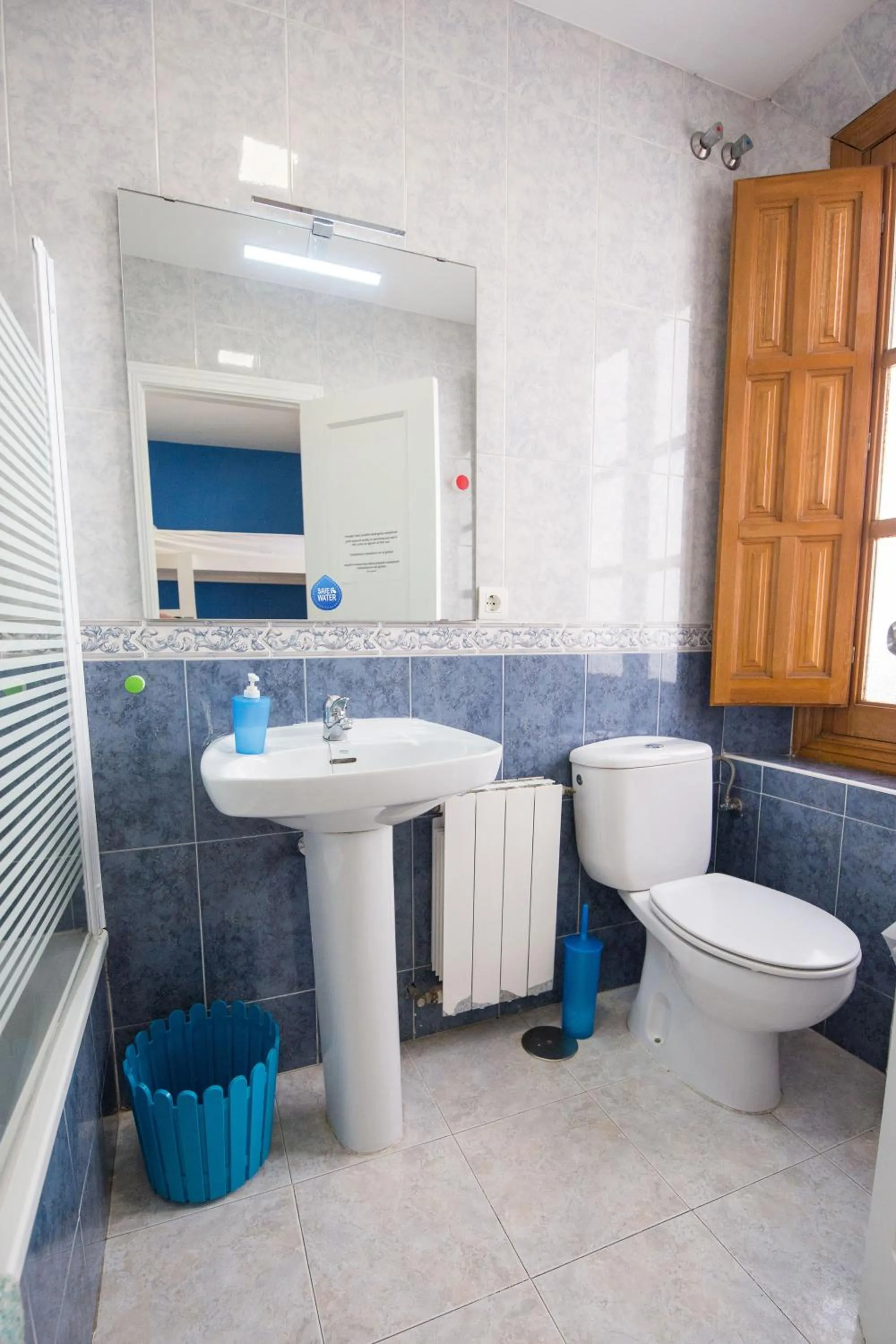 Bathroom in Oh! My Hostel