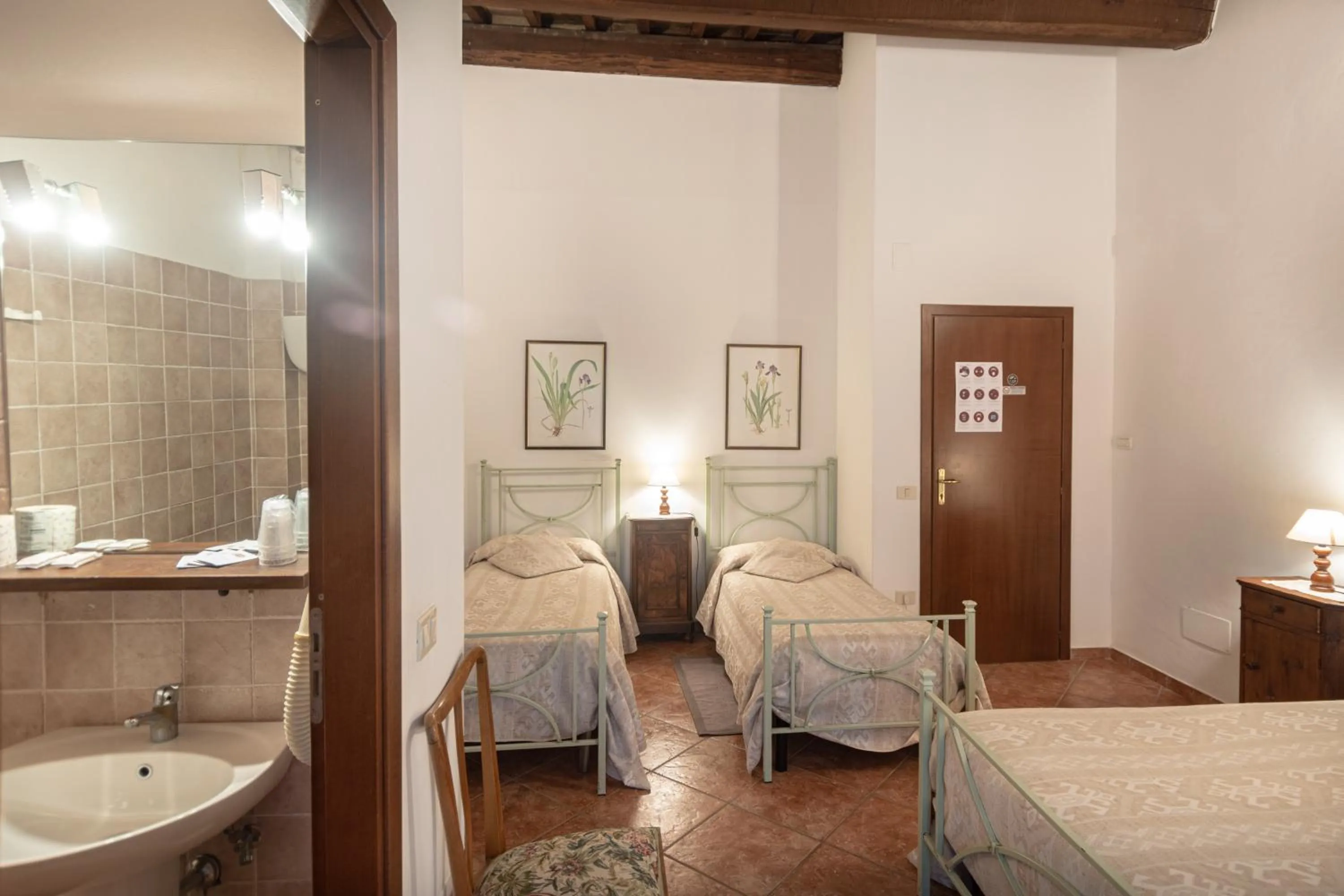 Photo of the whole room, Bed in Agriturismo Sasso Rosso