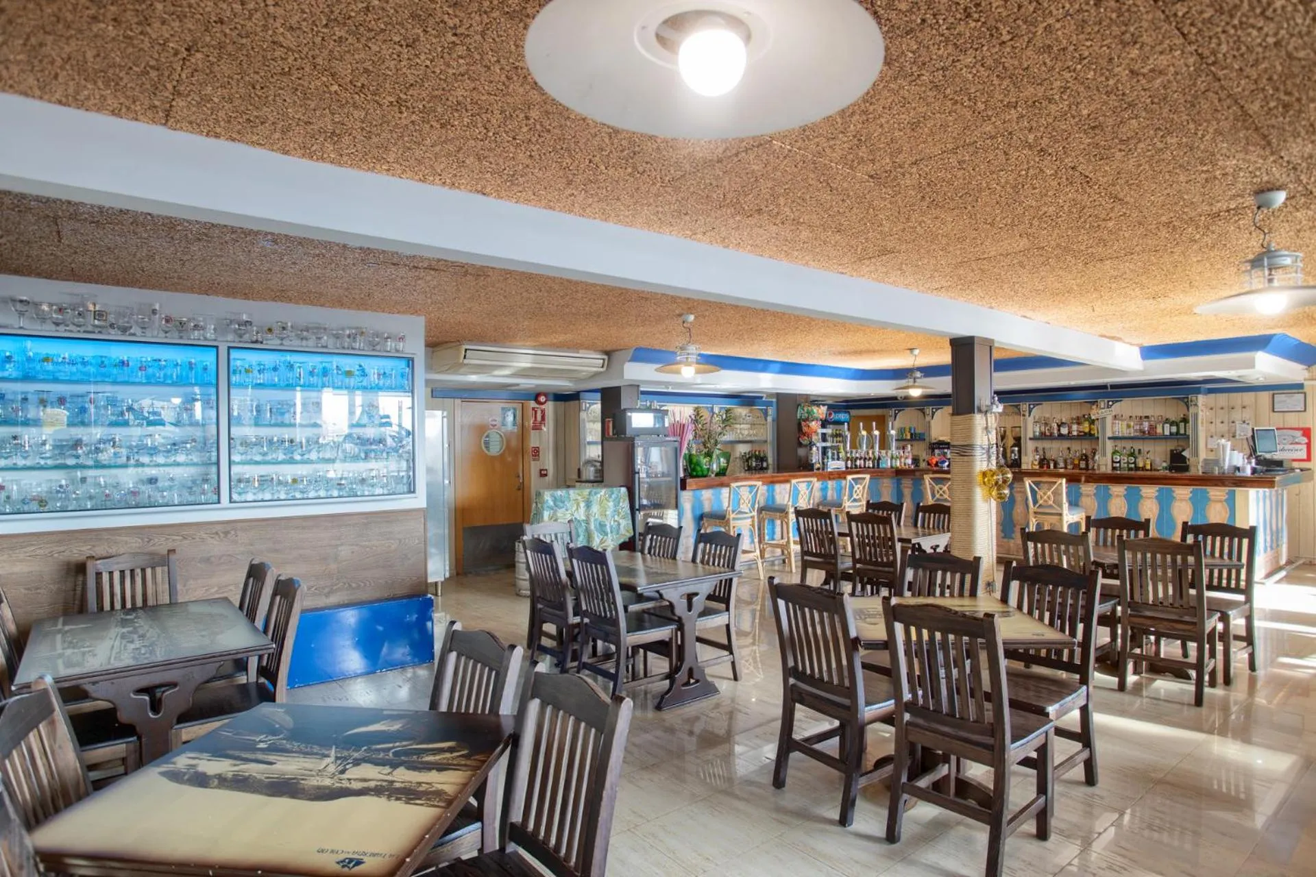 Restaurant/places to eat in Hotel Colón