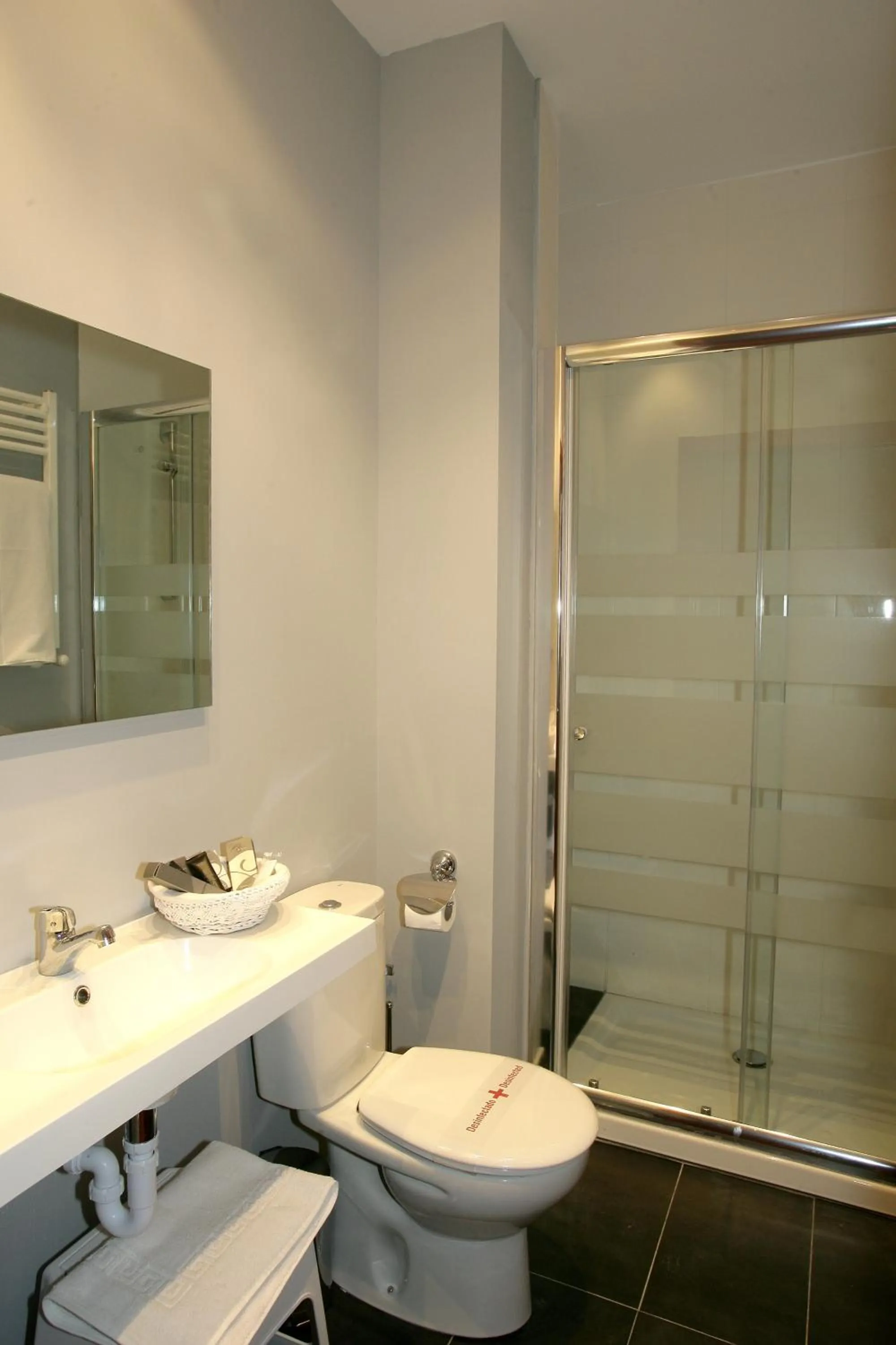 Shower in Hostal San Ignacio Centro