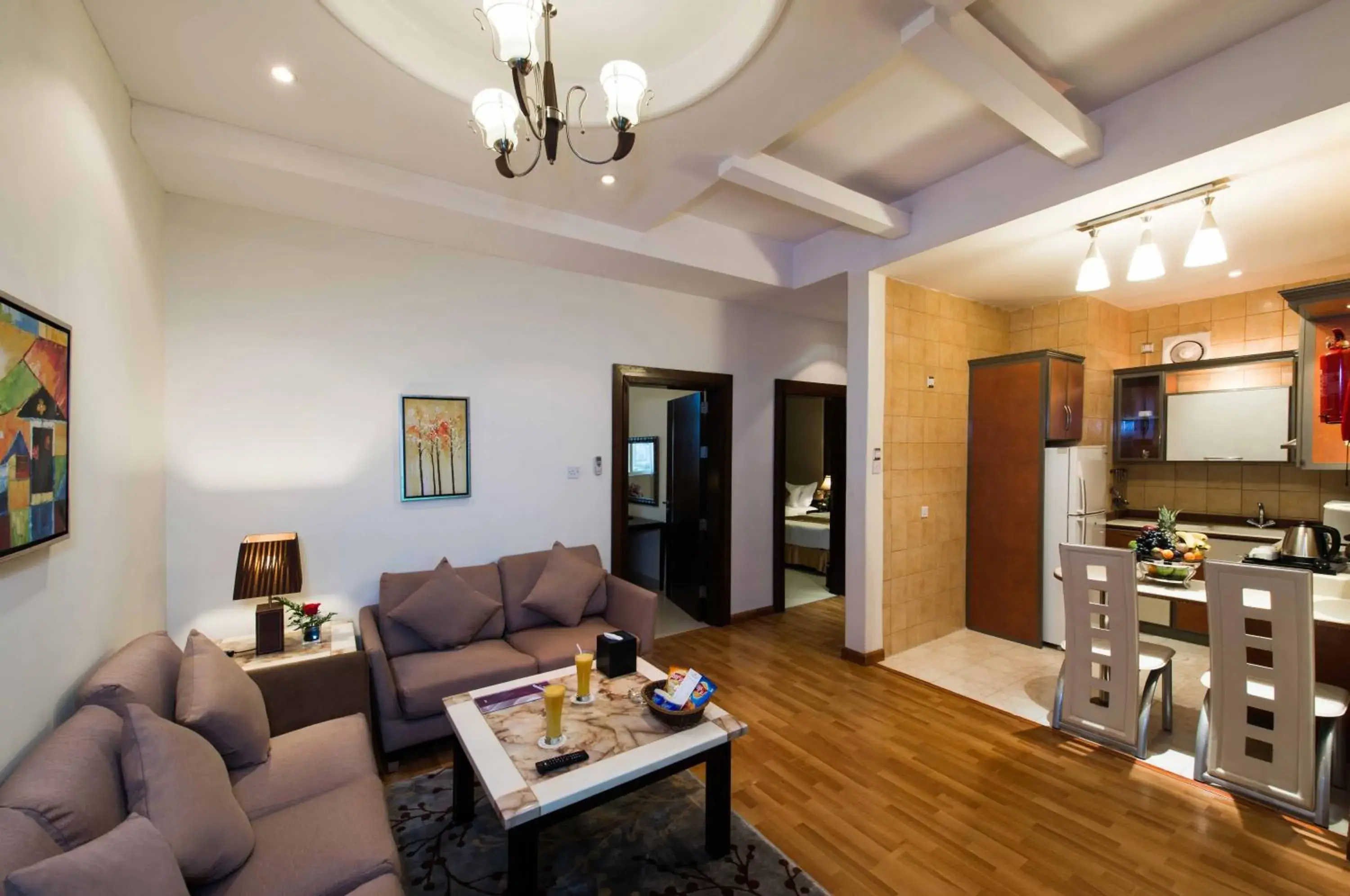 Three-Bedroom Suite in Boudl Buraydah Three-Bedroom Suite in Boudl Buraydah