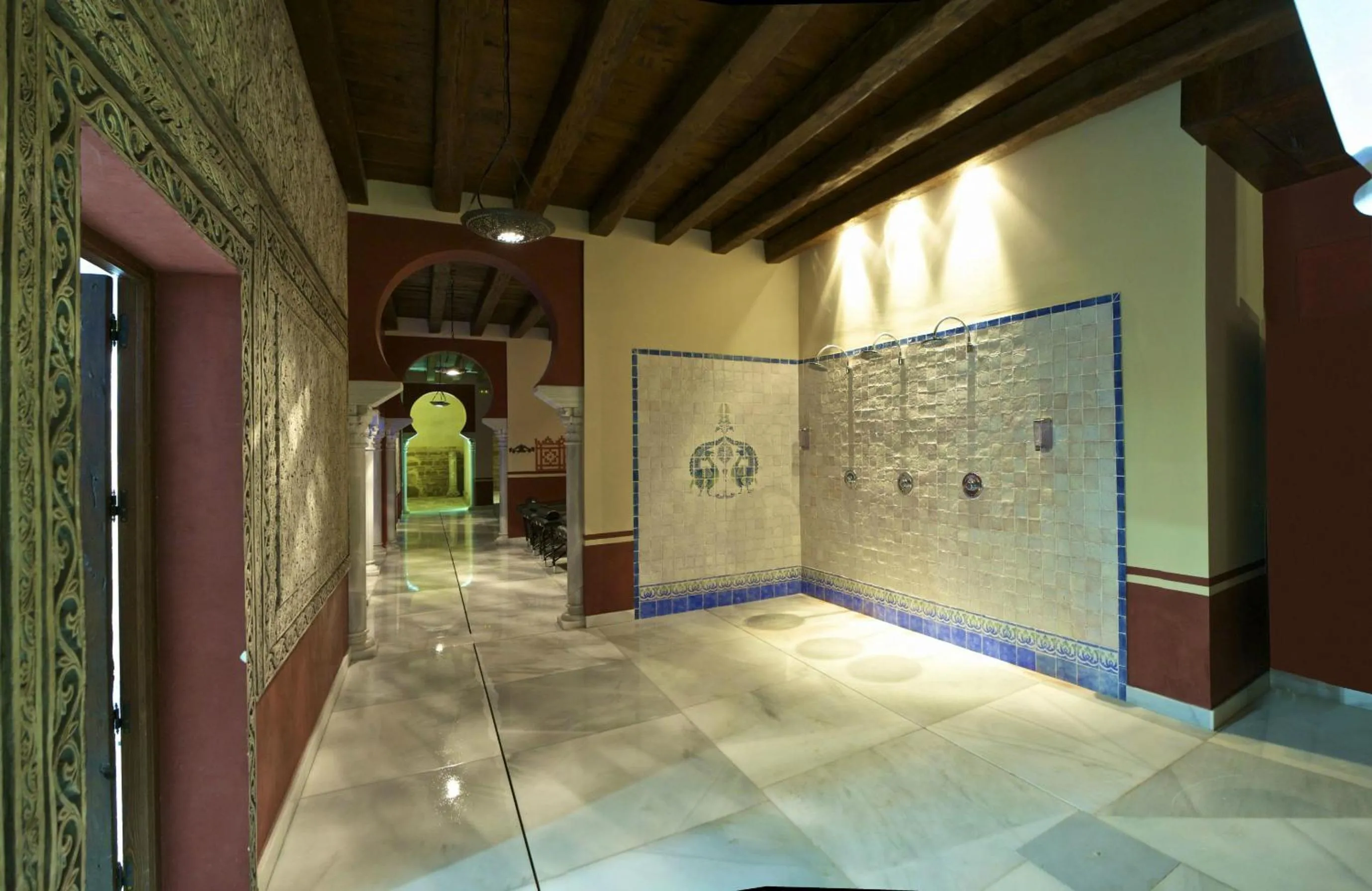 Shower in Hospederia Baños Arabes De Cordoba