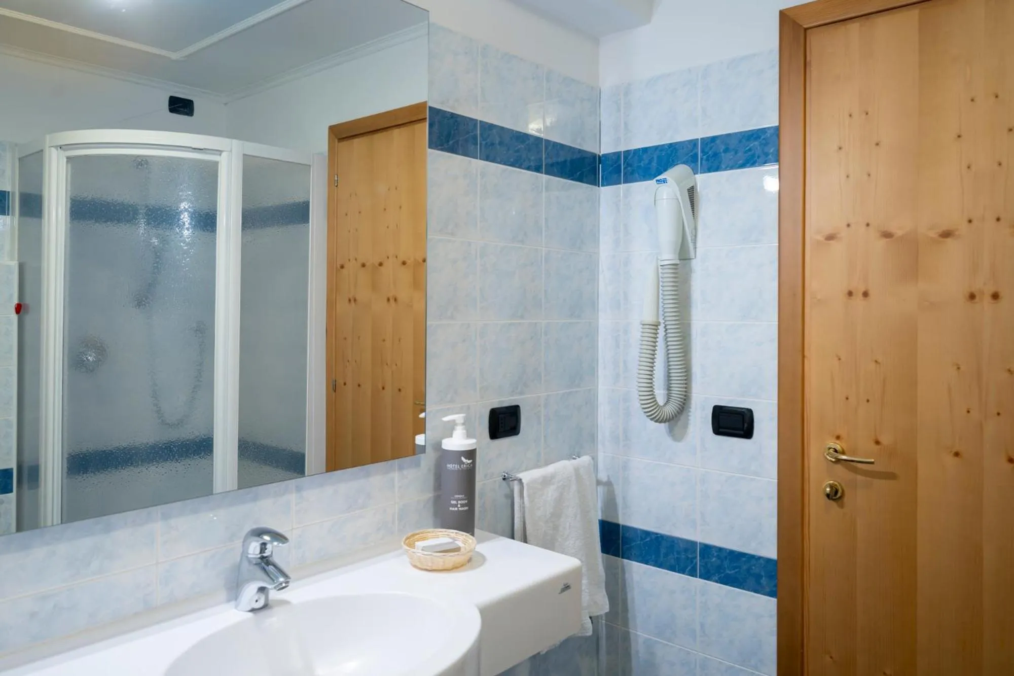 Shower in Hotel Erica