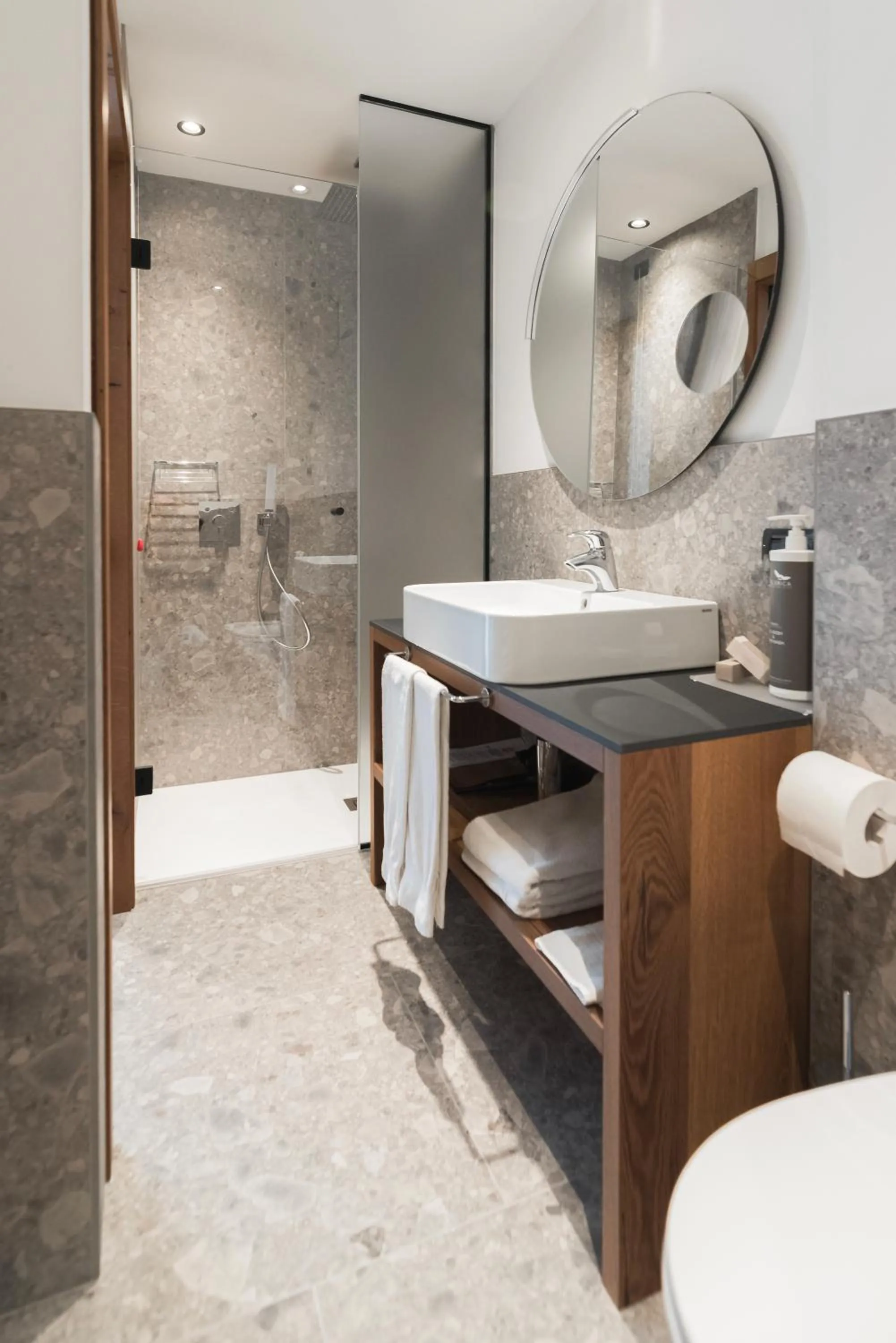 Shower in Hotel Erica