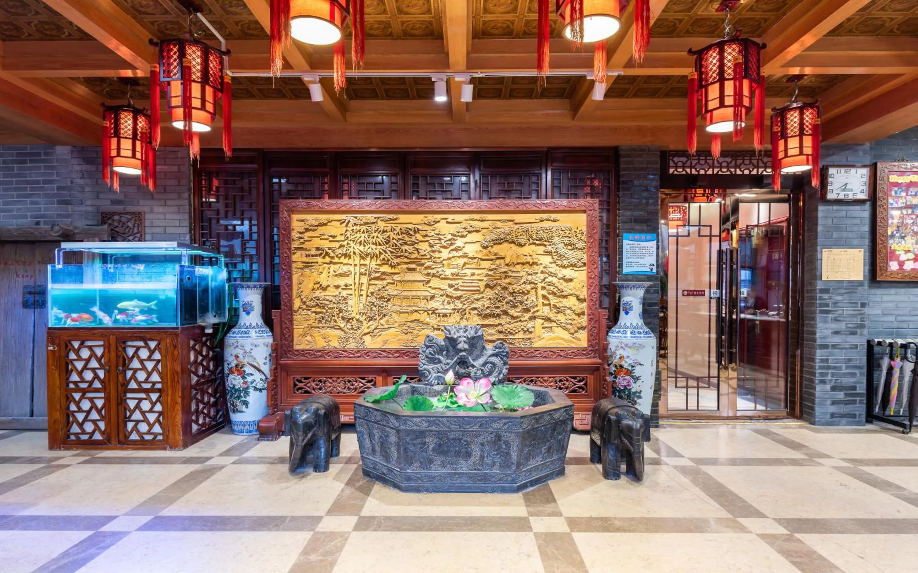 Lobby or reception in Chinese Culture Holiday Hotel 唐府