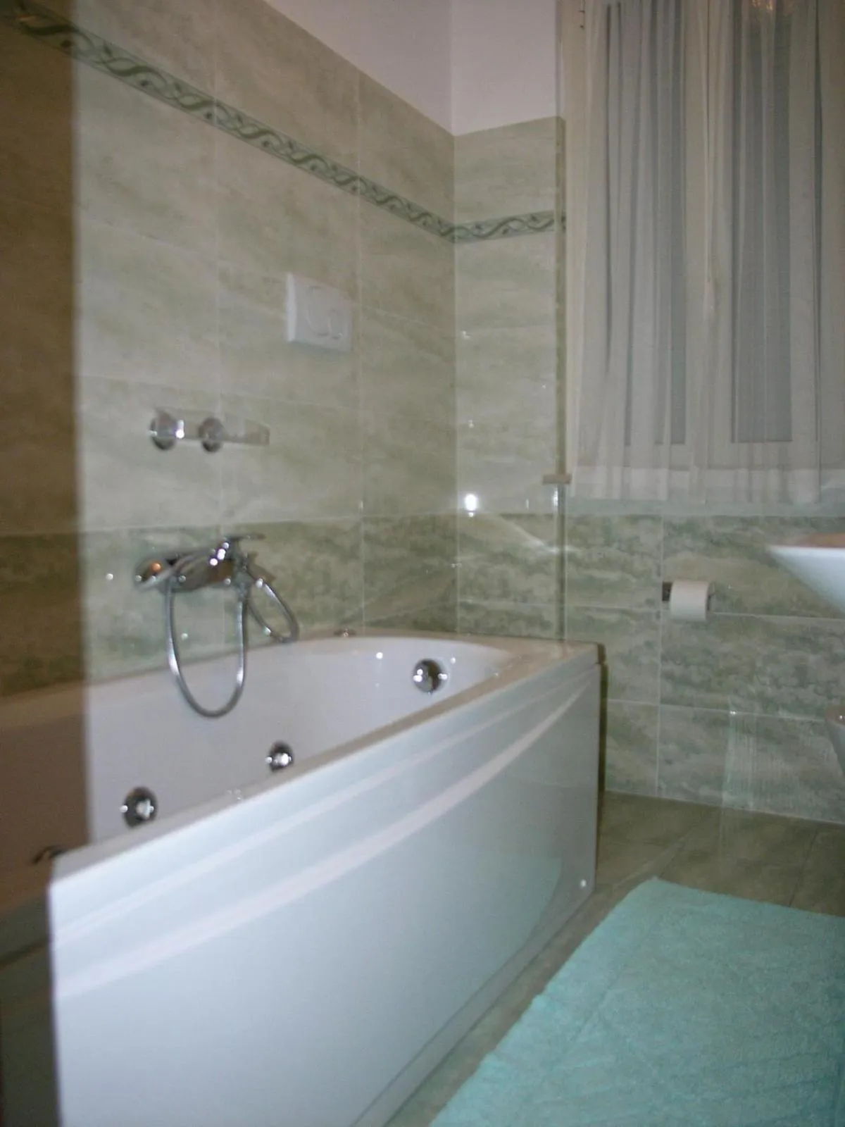 Bathroom in Hotel Lido