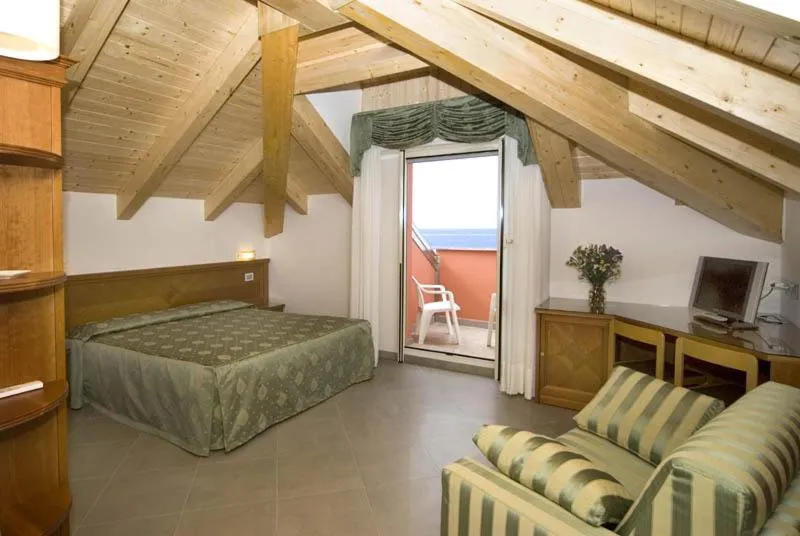 Other, Bed in Hotel Lido