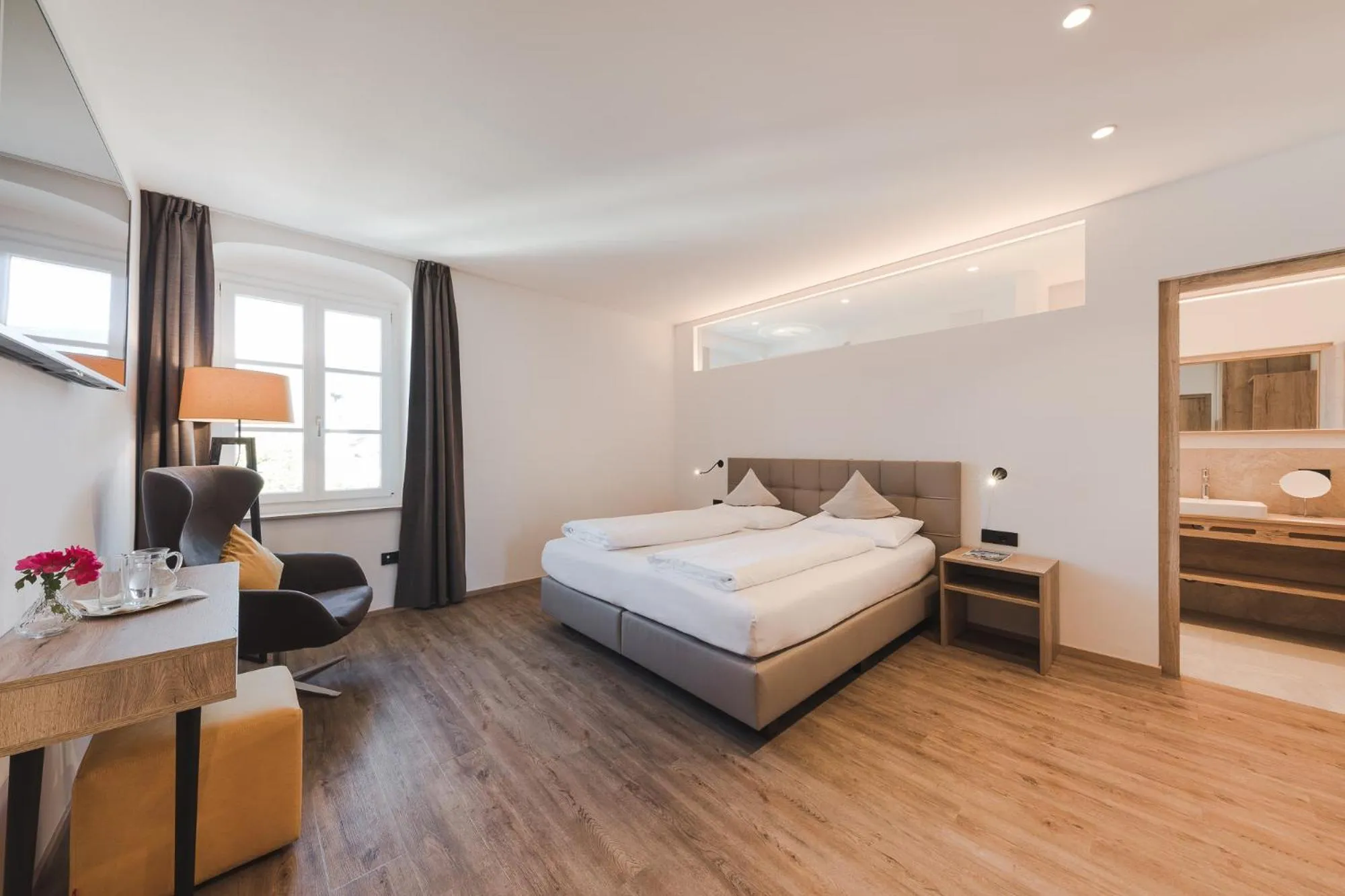 Photo of the whole room, Bed in Hotel Mandelhof