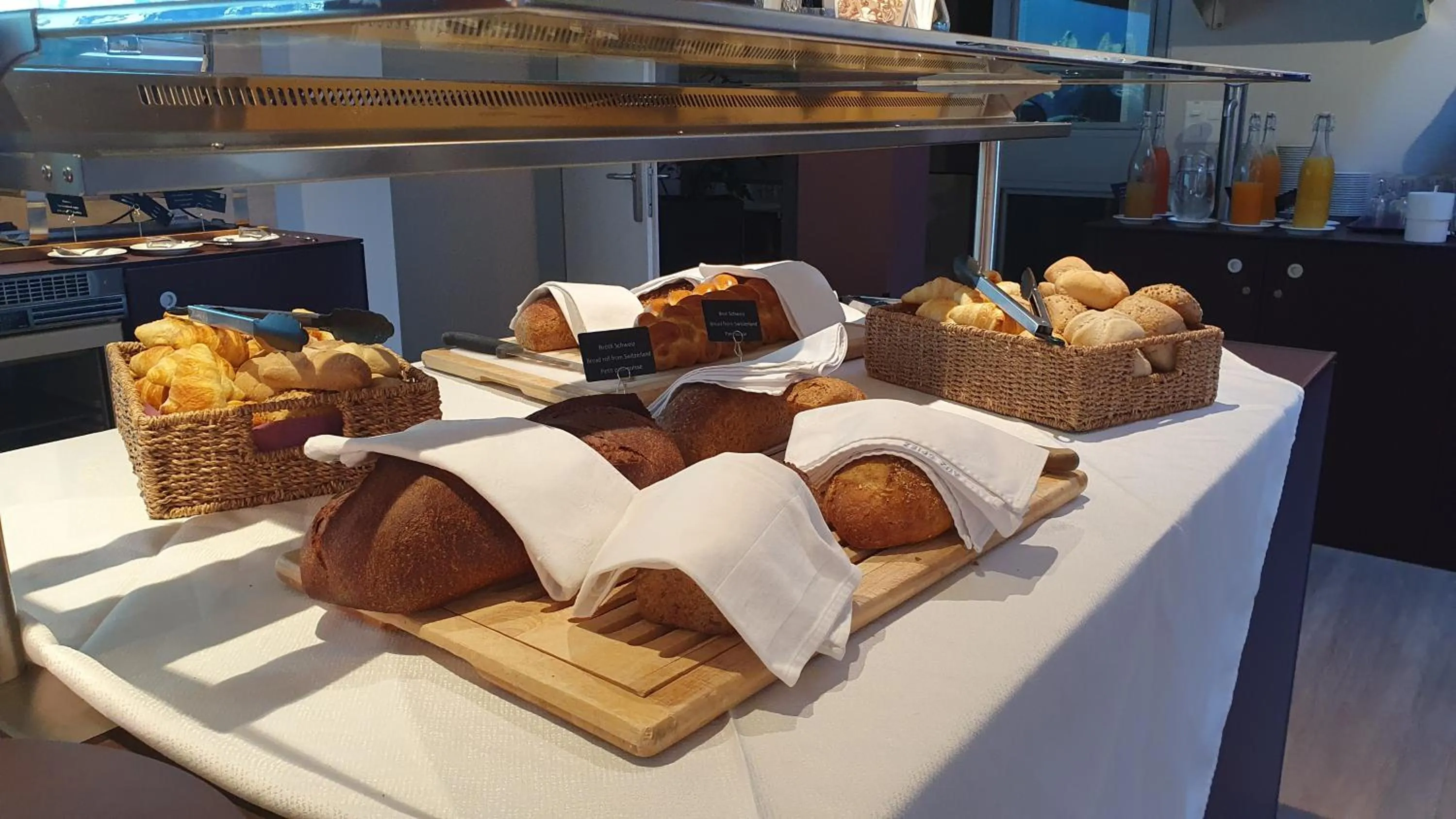 Breakfast in Hotel Seaside