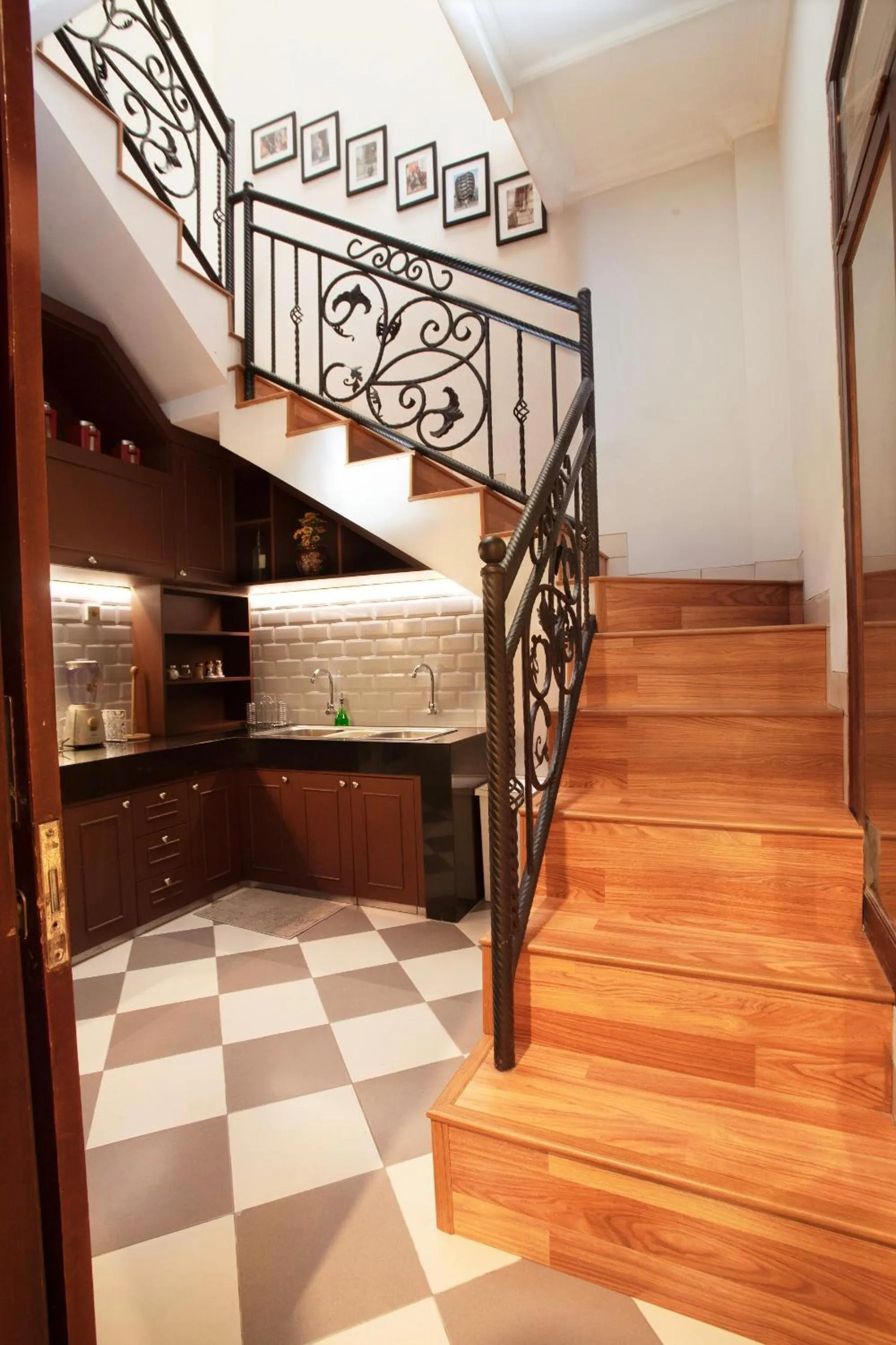 Kitchen or kitchenette in Hening Pool Residence