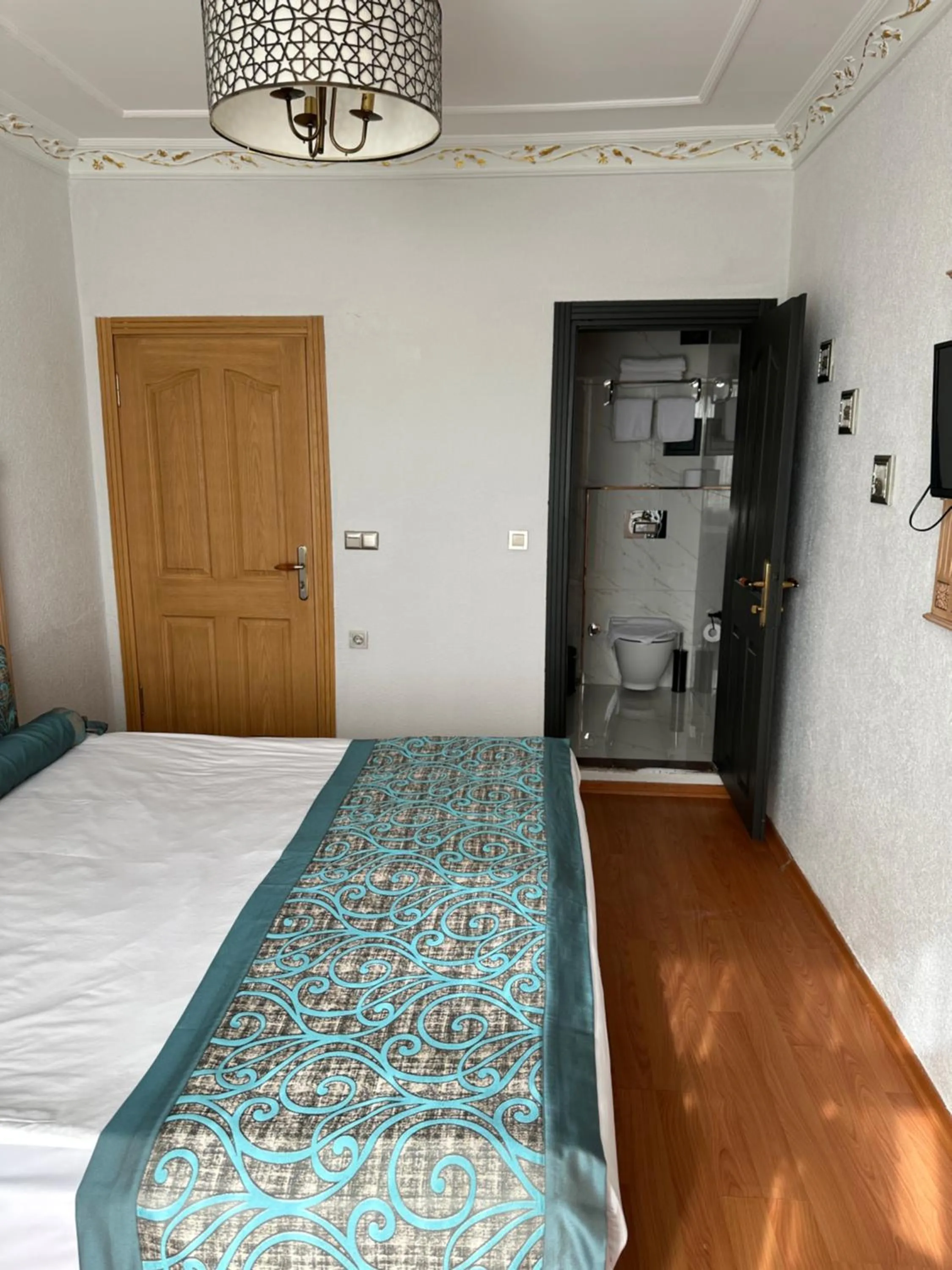 Bed in Blue Tuana Hotel Old City