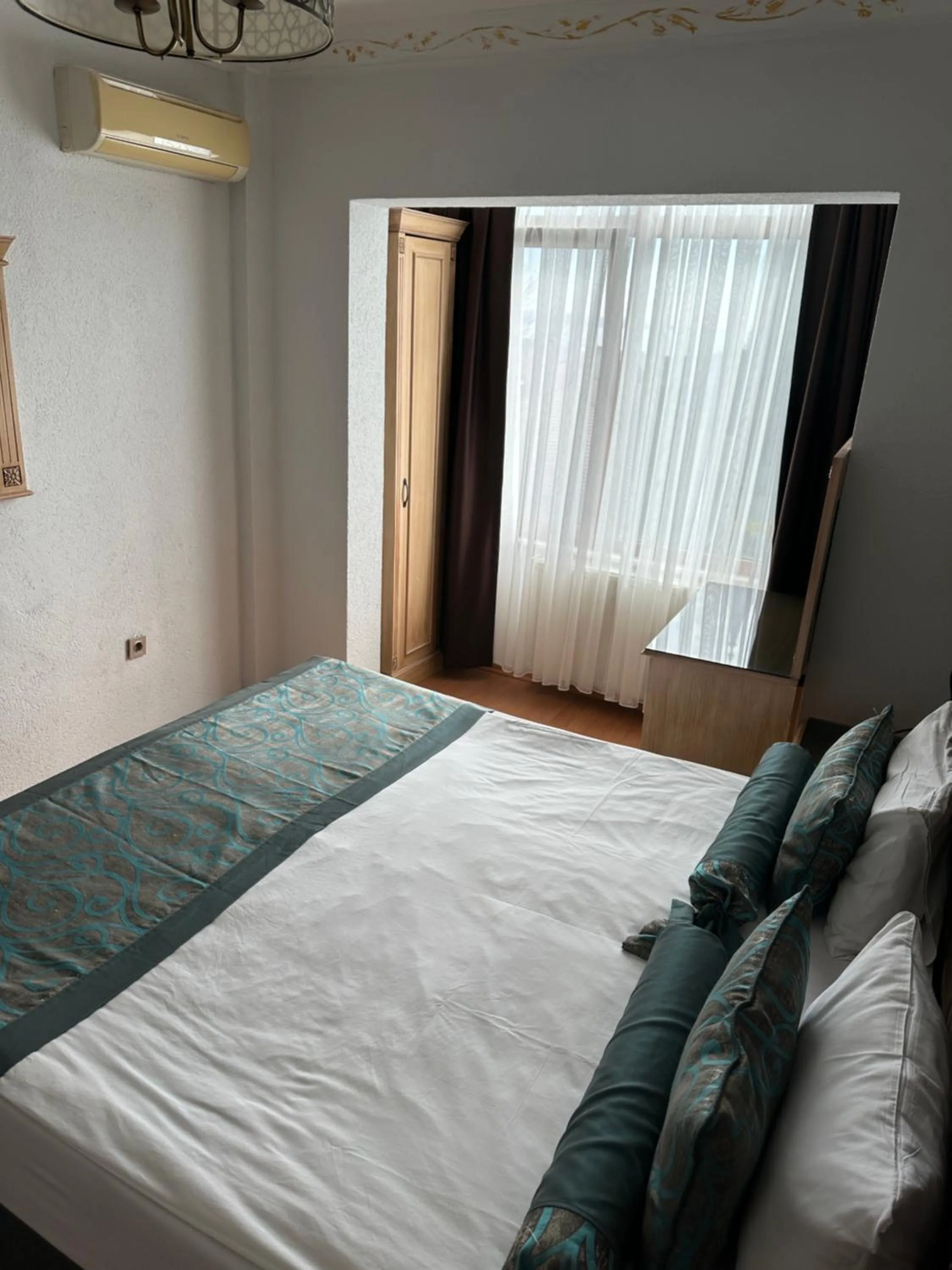 Bed in Blue Tuana Hotel Old City