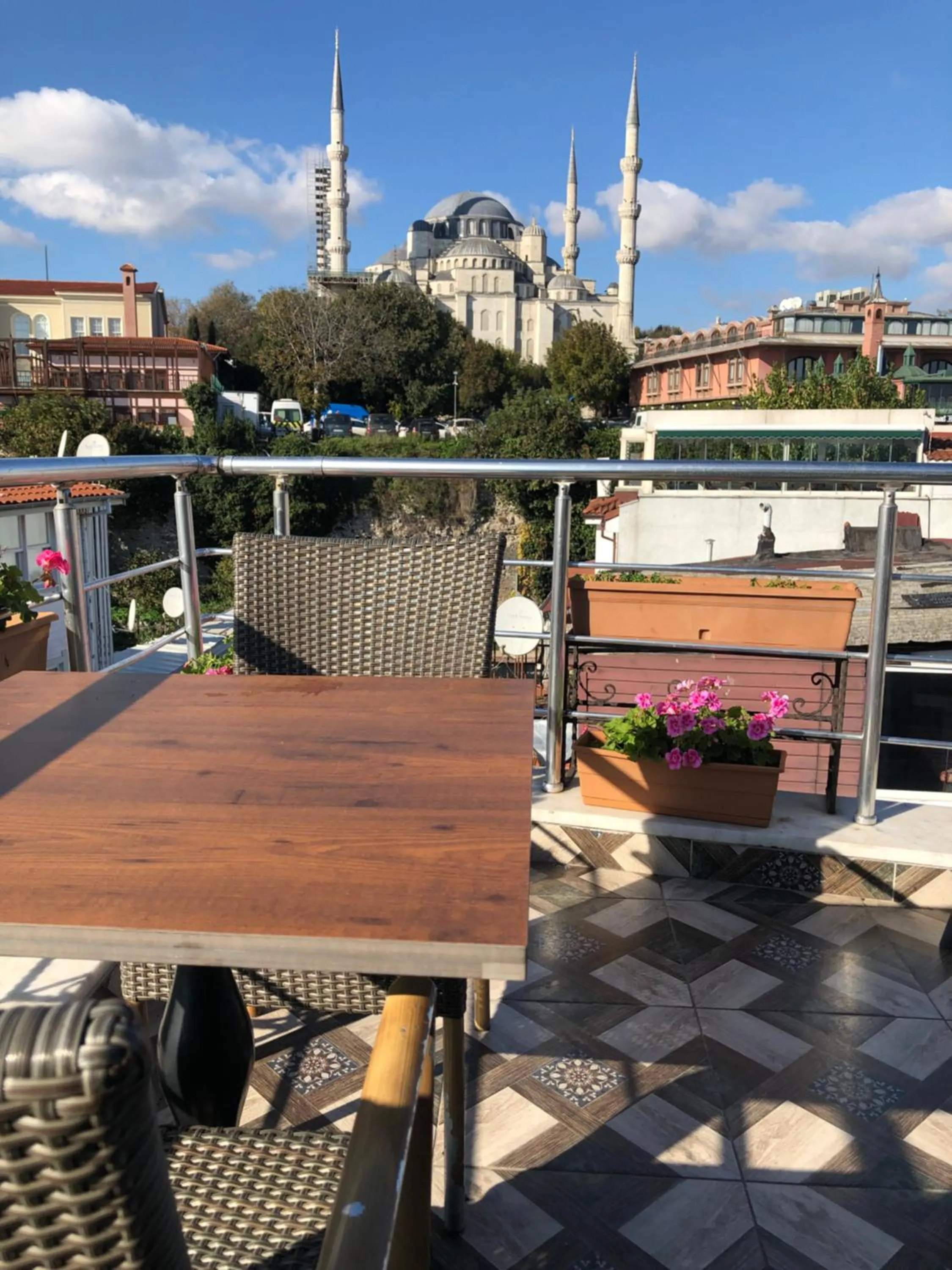 Balcony/Terrace in Blue Tuana Hotel Old City