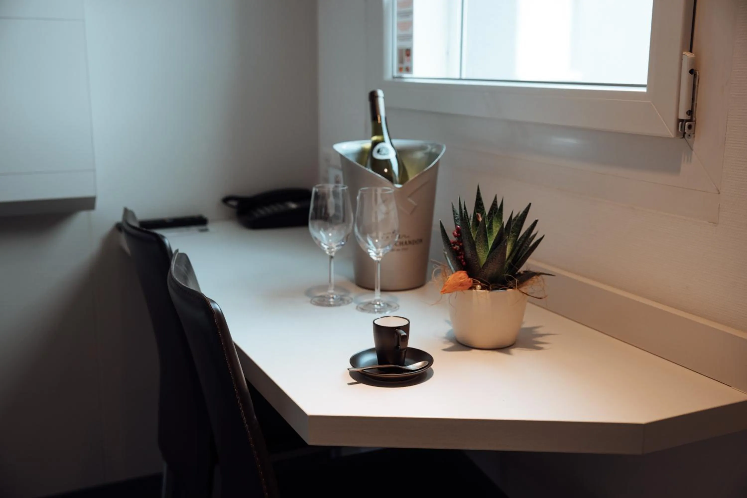 Bedroom in My Hotel Fribourg