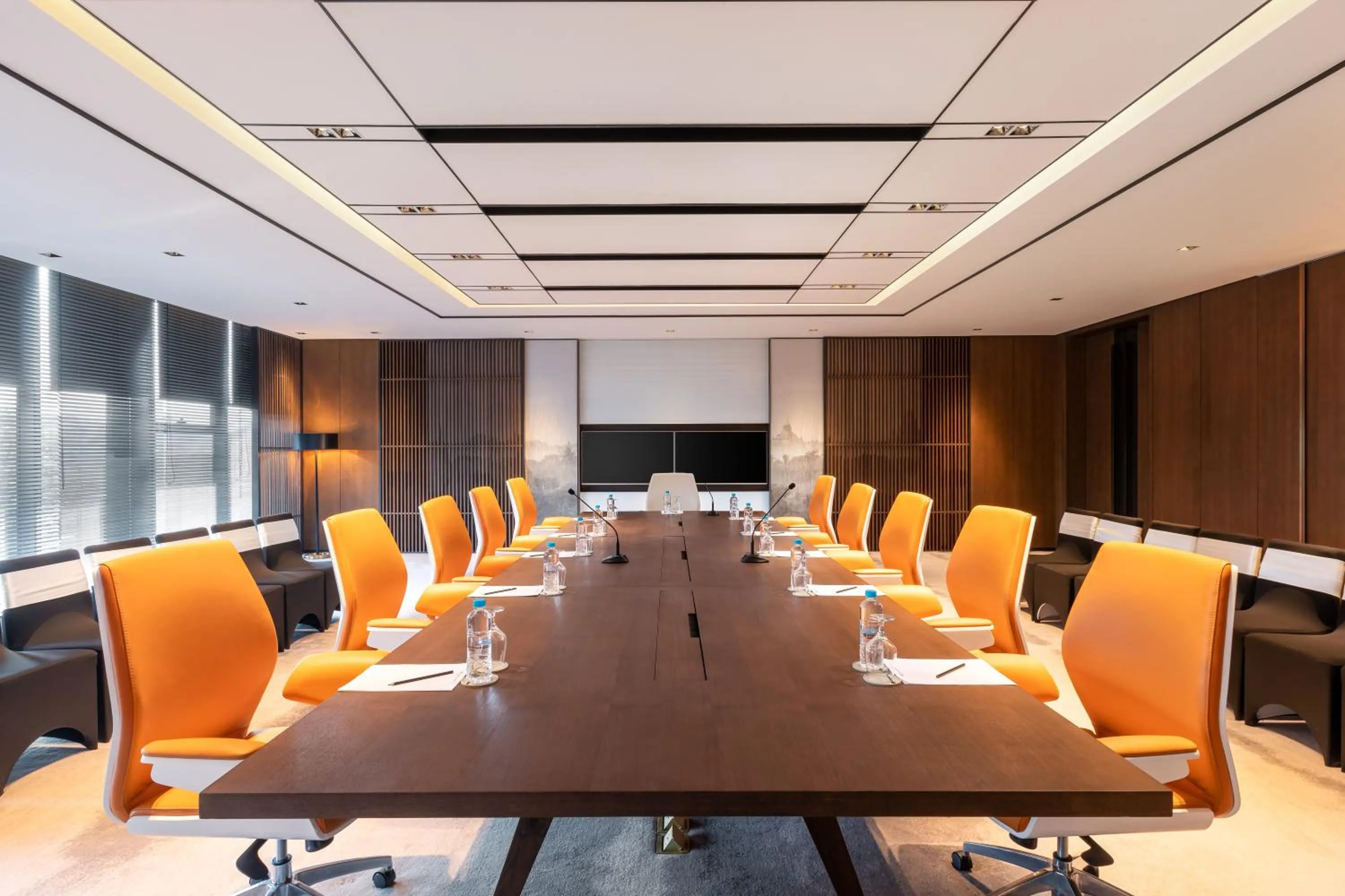 Business facilities in Wyndham Grand Yangon