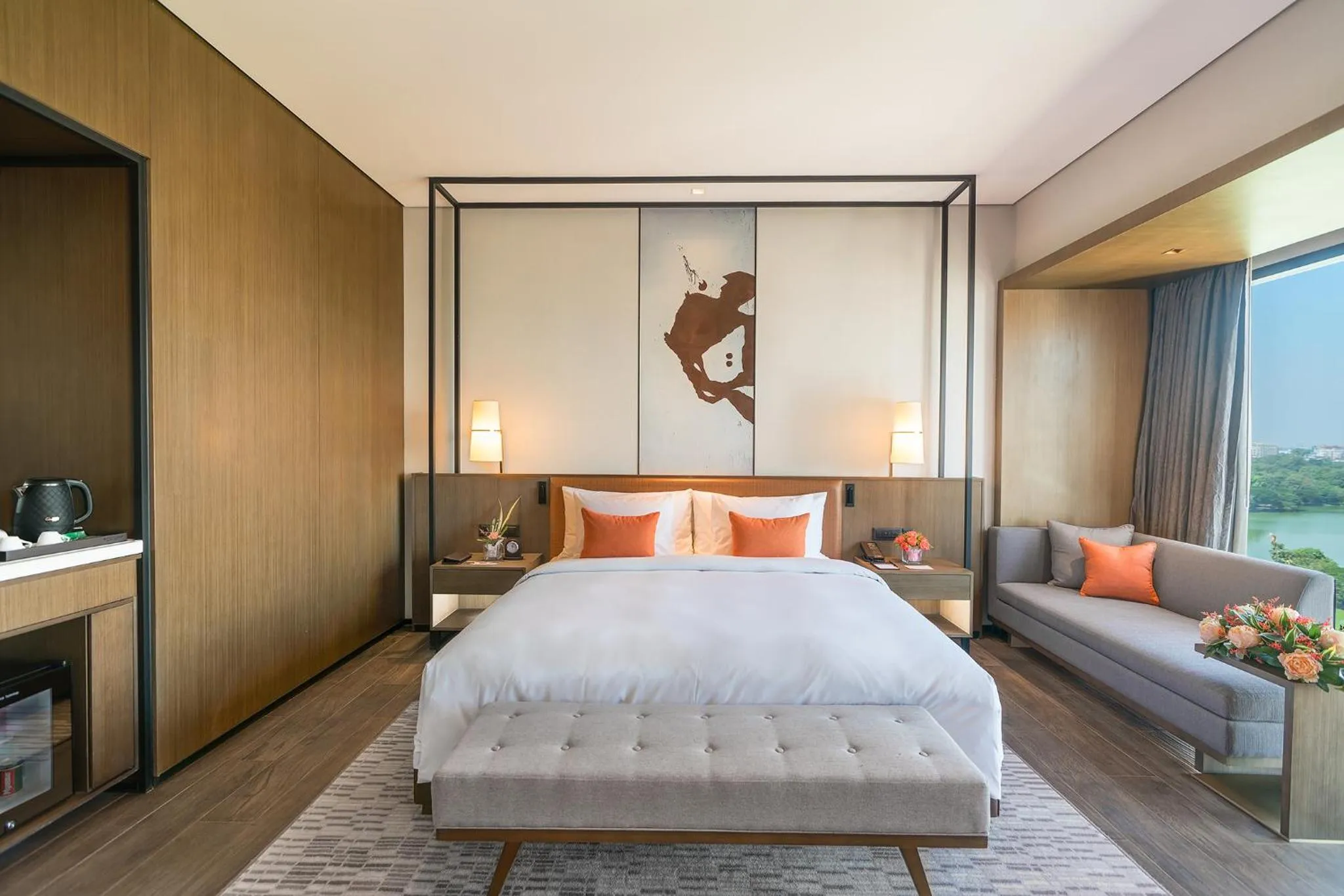 Bedroom, Bed in Wyndham Grand Yangon