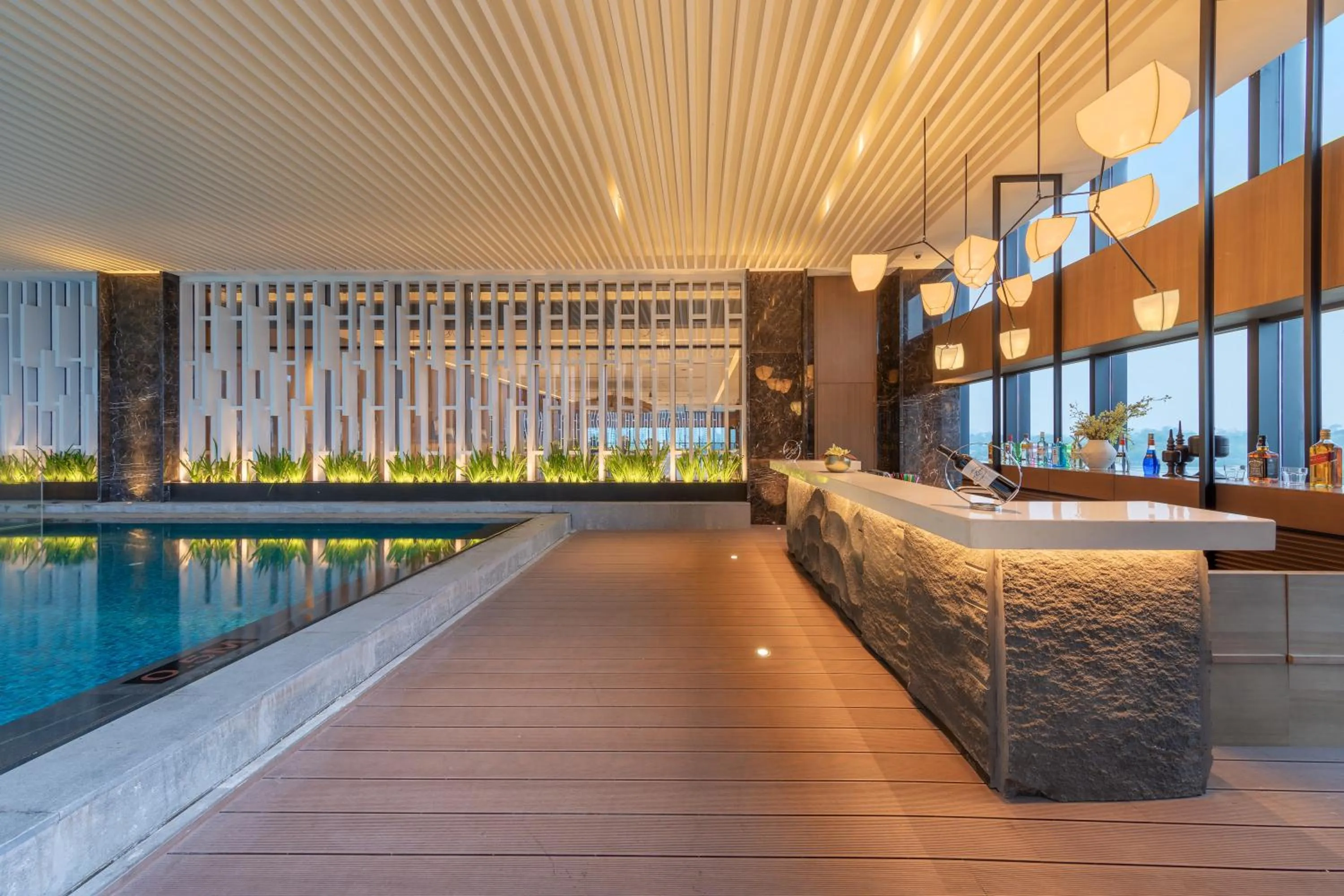 Lounge or bar in Wyndham Grand Yangon