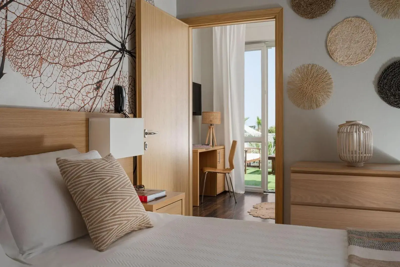 Deluxe Double Room with Balcony and Sea View in Duparc Hotel Deluxe Double Room with Balcony and Sea View in Duparc Hotel