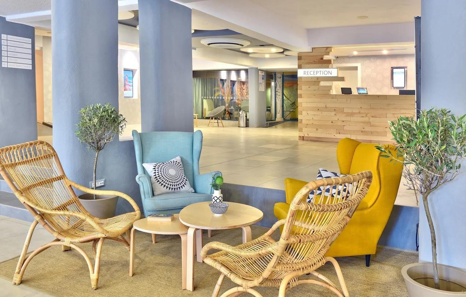 Lobby or reception in iHotel Sunny Beach