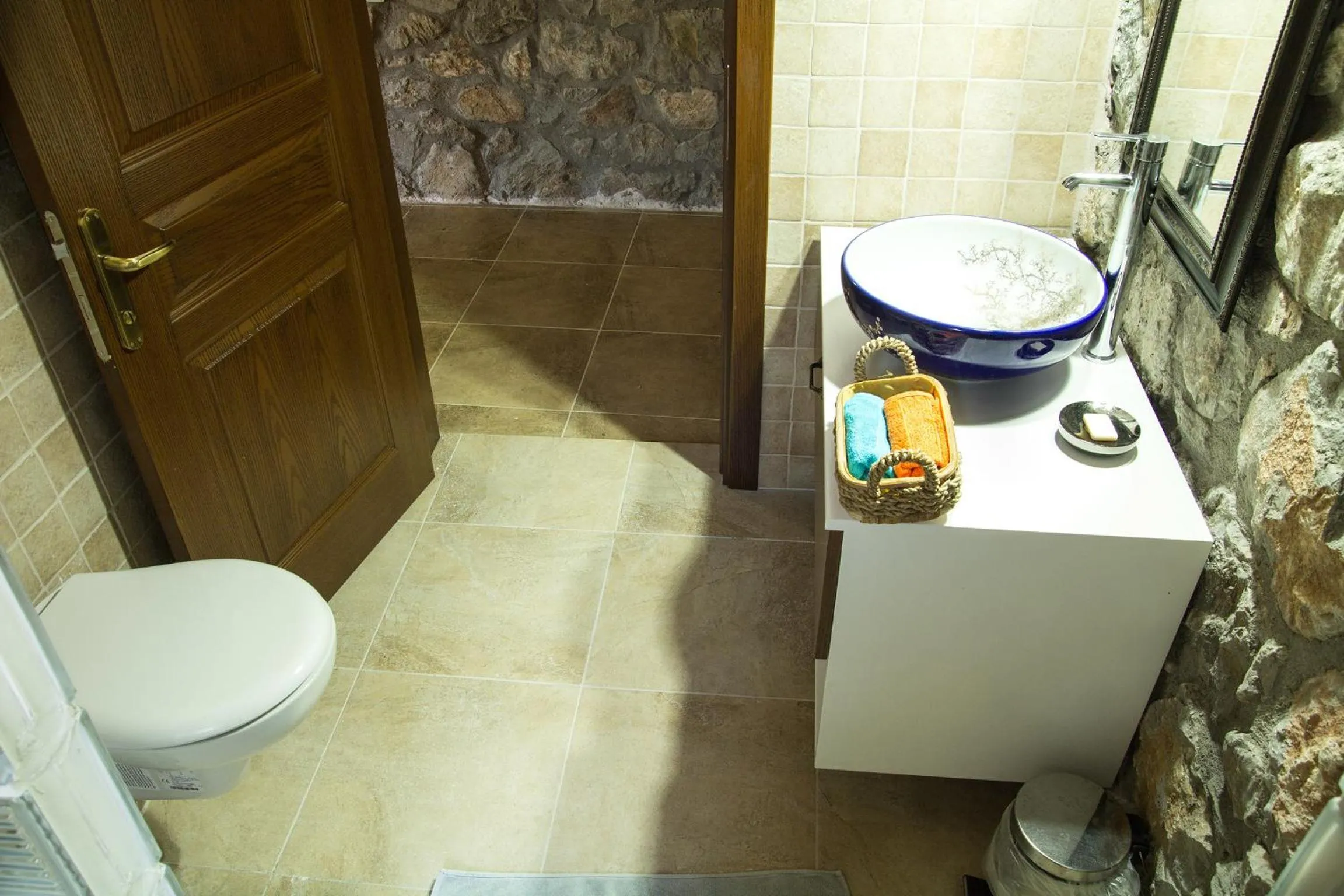 Shower in Doga Apartments