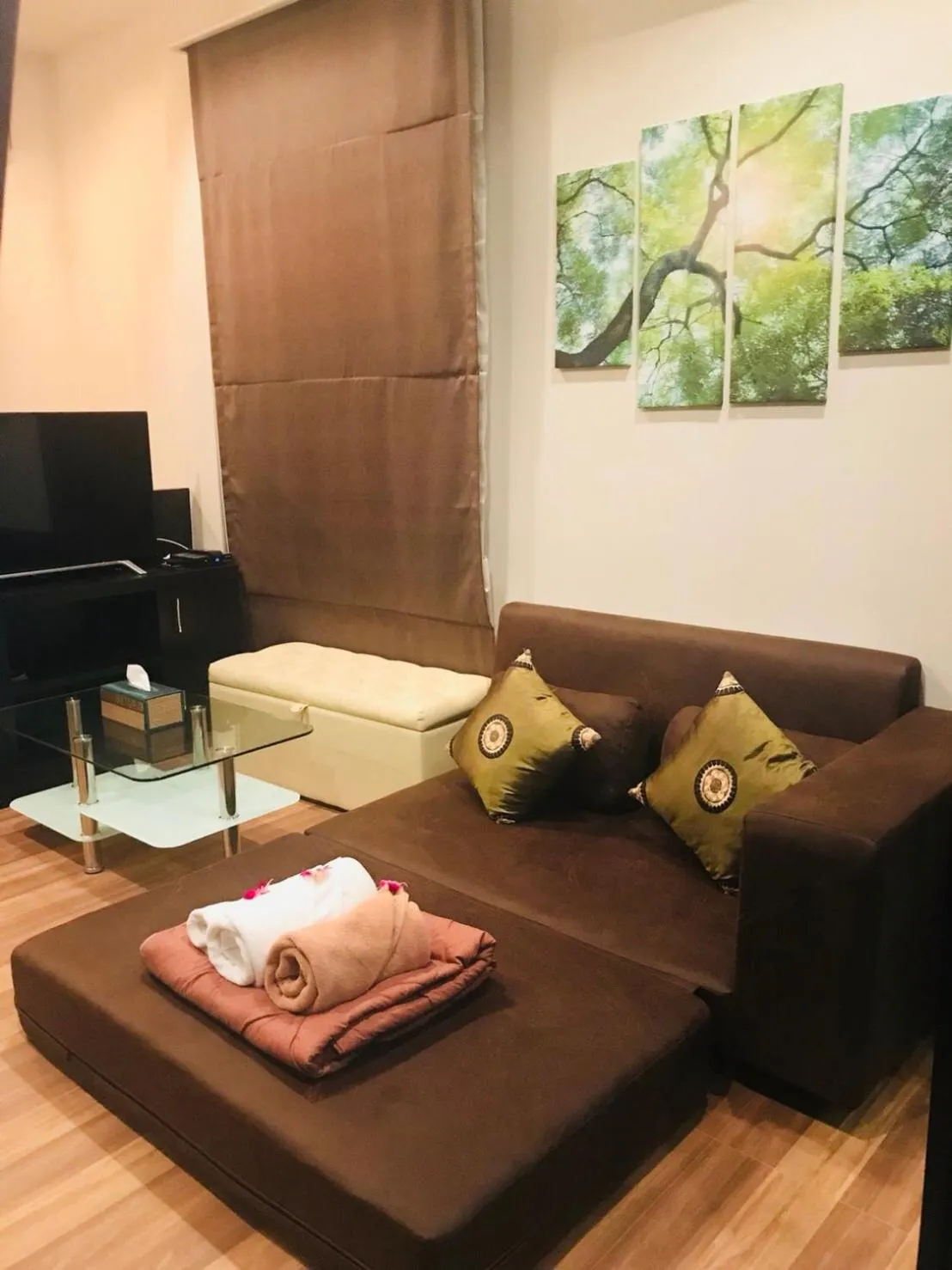 Communal lounge/ TV room in KG Private Pool Villa