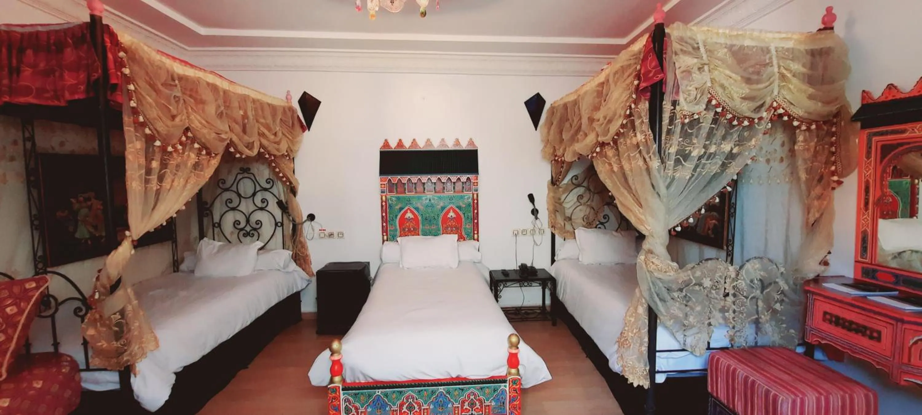 Bed in Hotel Moroccan House Casablanca