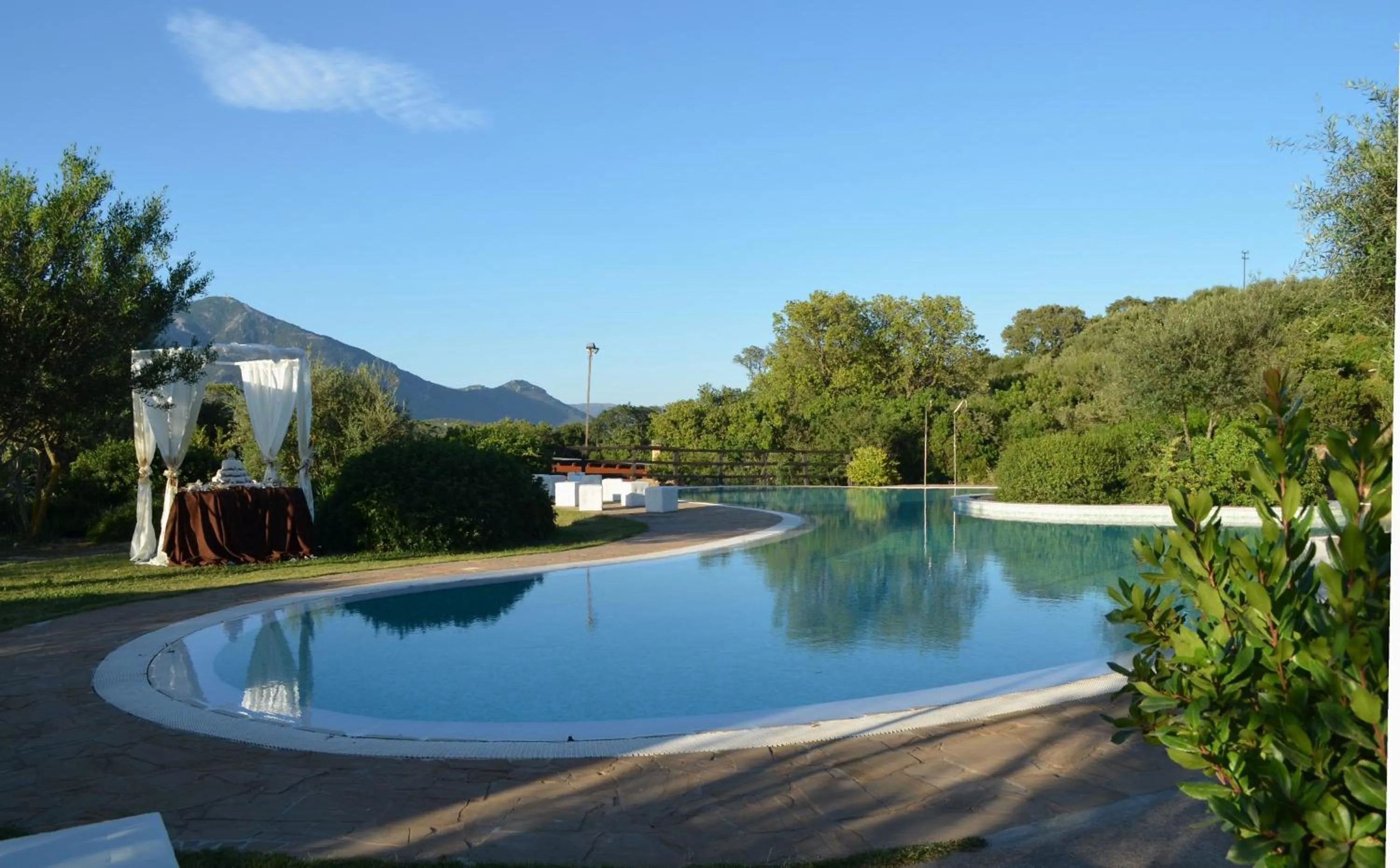 Swimming pool in Hotel Giardino Corte Rubja