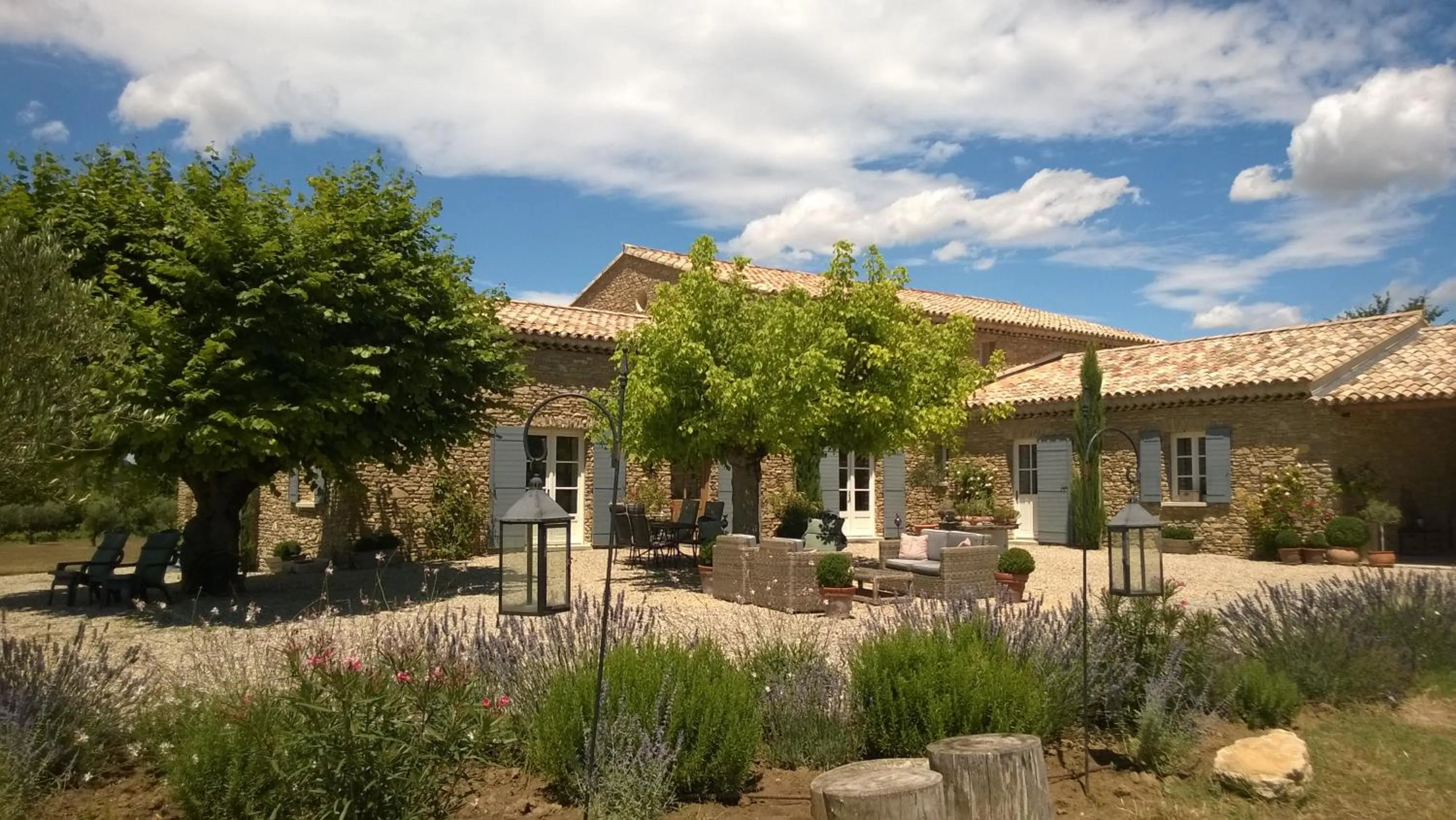 Facade/entrance in Mas du Vieux Tilleul