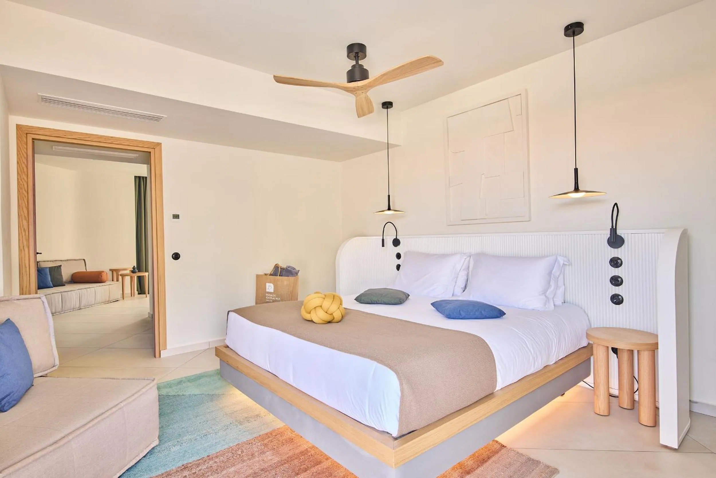 Photo of the whole room, Bed in Paralos Kosta Alímia