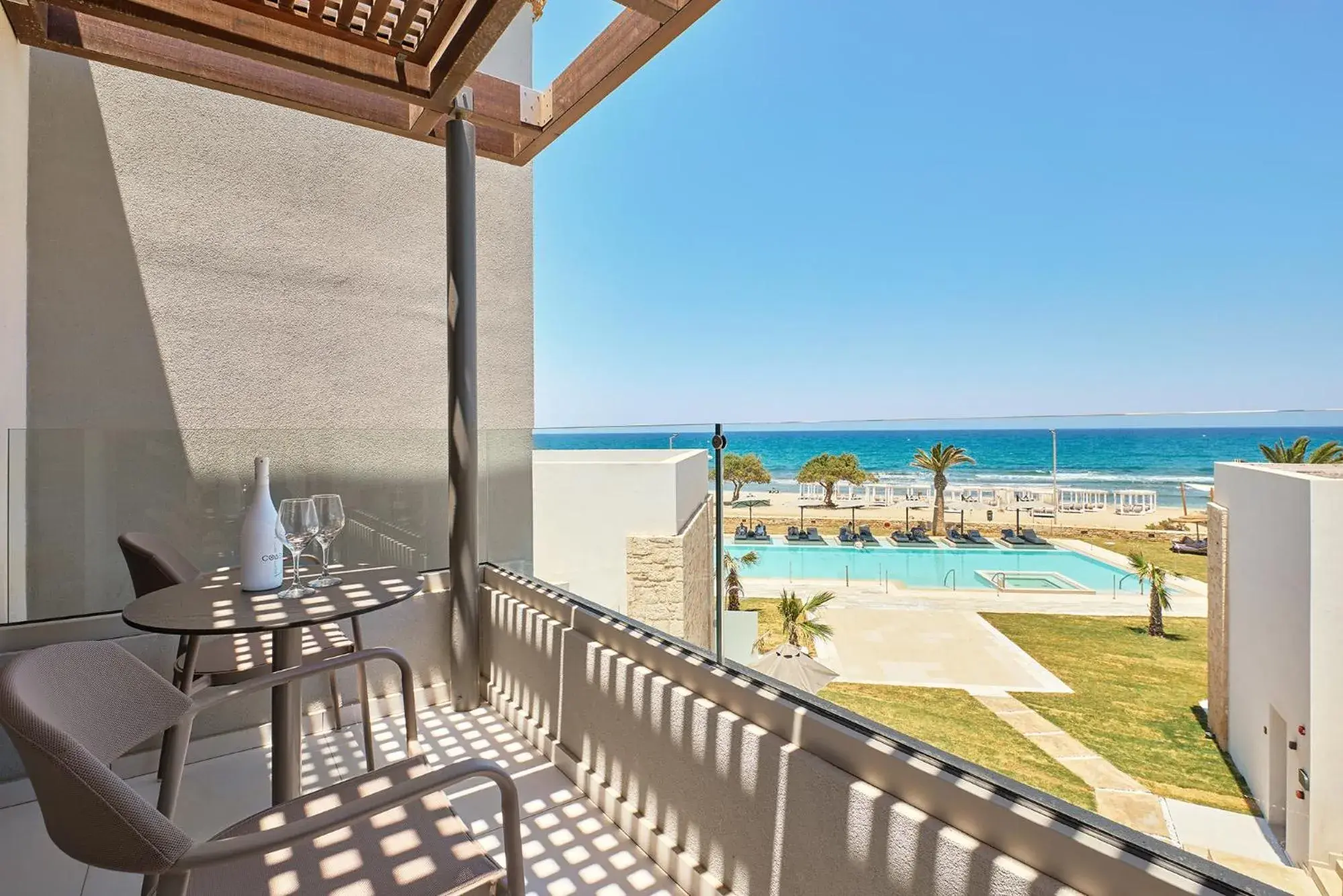 Junior Suite Sea View in Paralos Kosta Alímia Junior Suite Sea View in Paralos Kosta Alímia