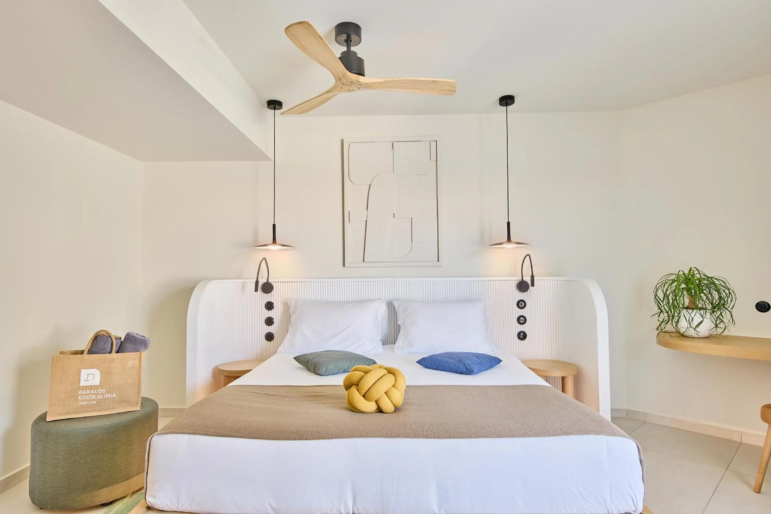 Bedroom, Bed in Paralos Kosta Alímia