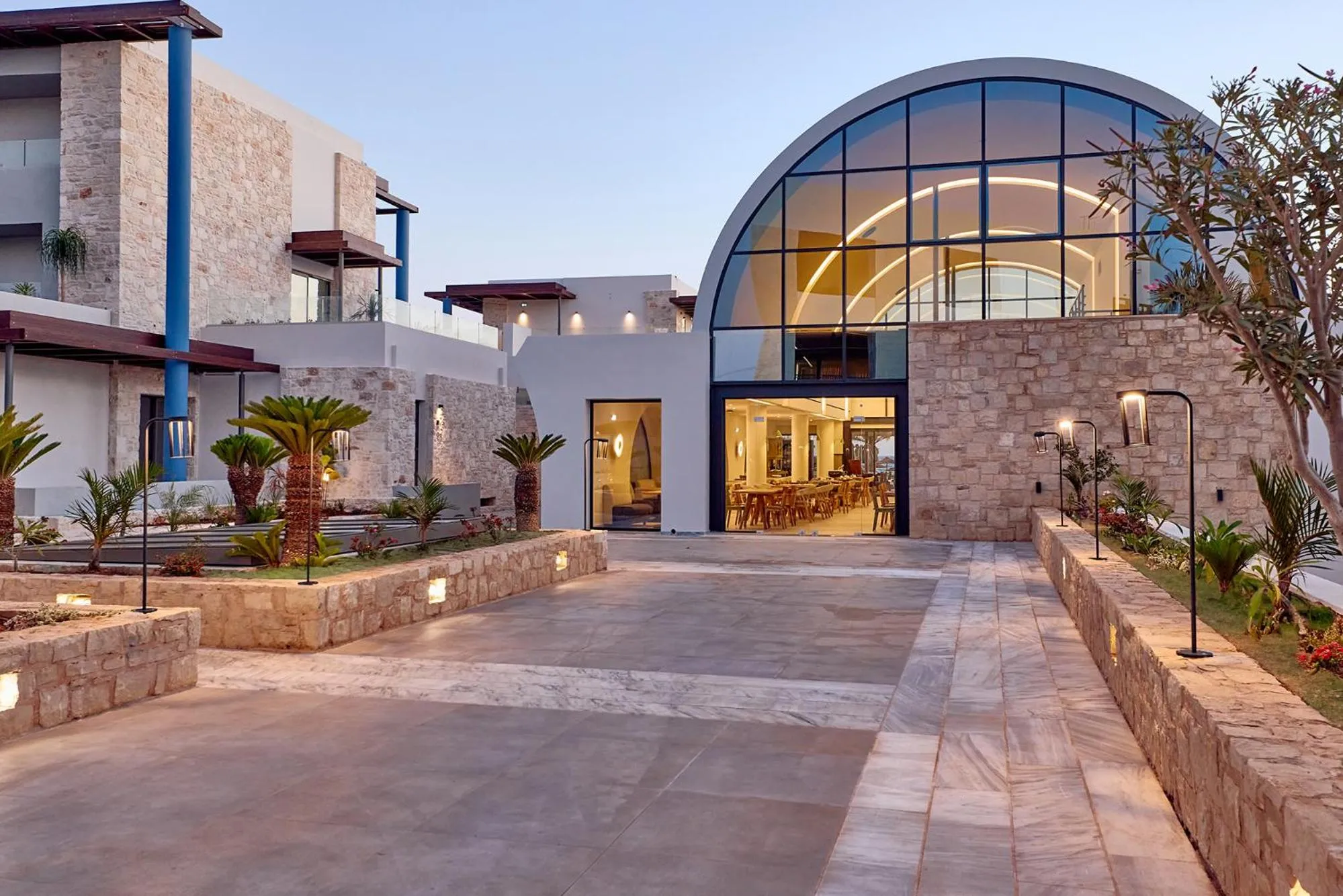 Property building in Paralos Kosta Alímia