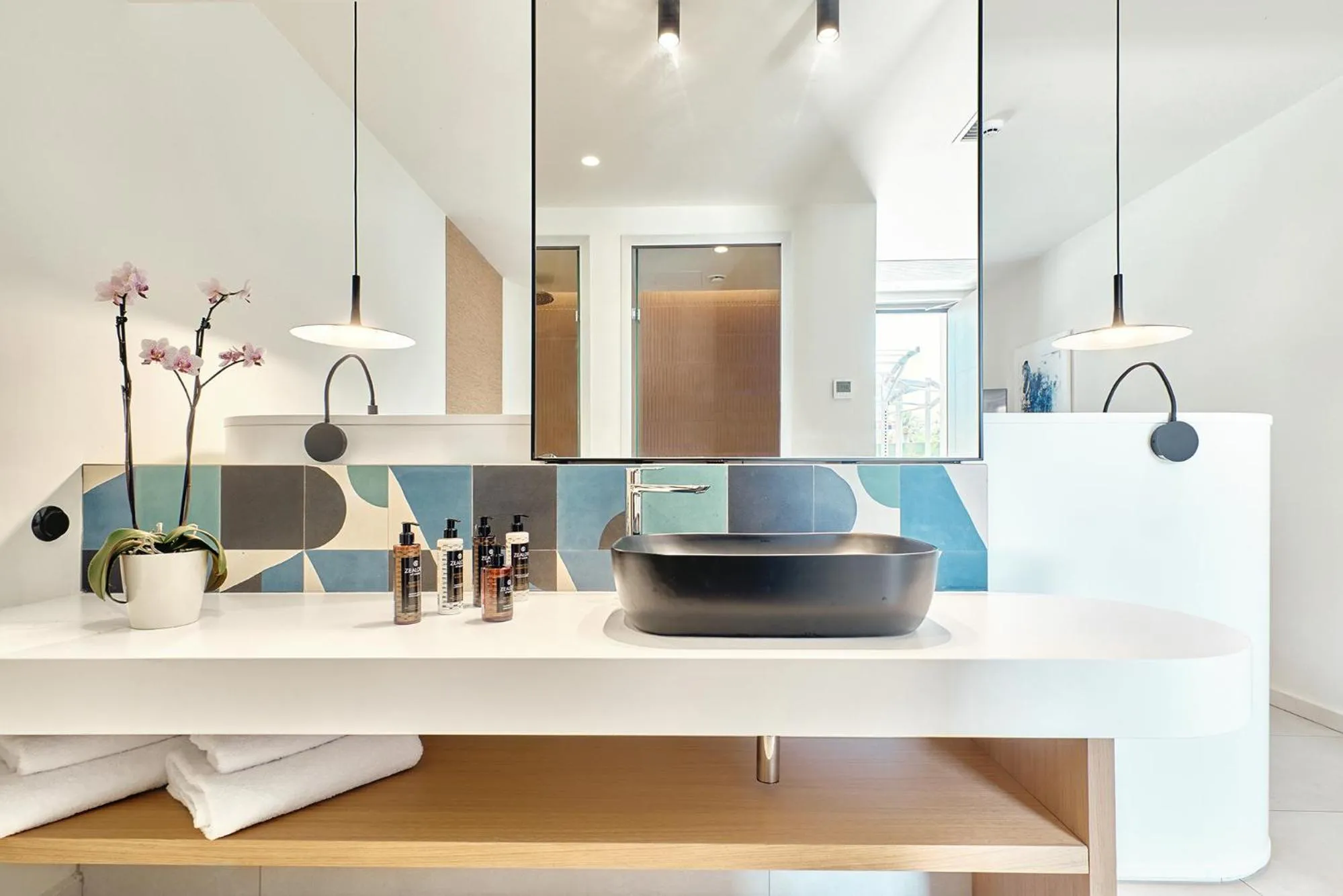 Bathroom in Paralos Kosta Alímia