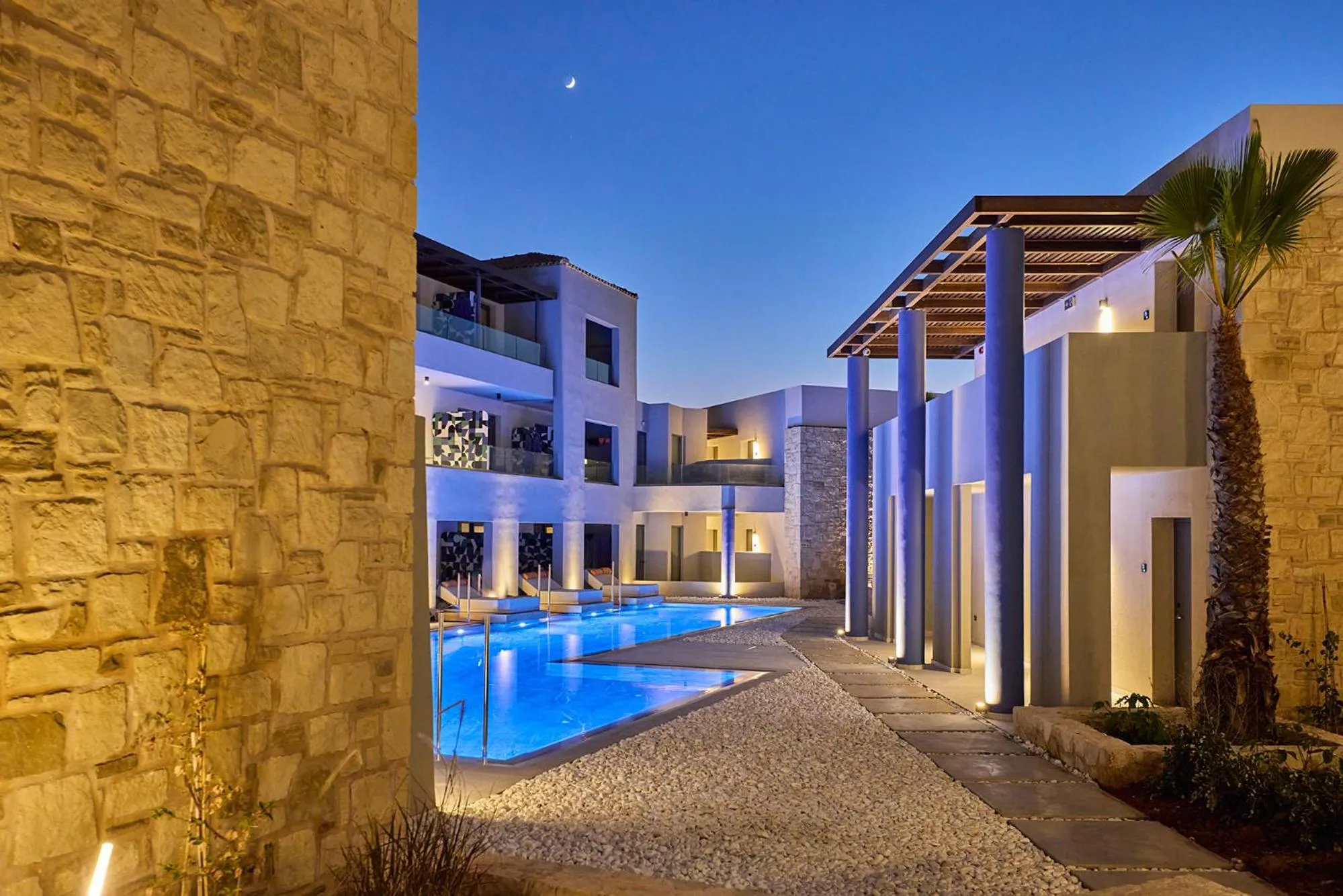 Property building in Paralos Kosta Alímia